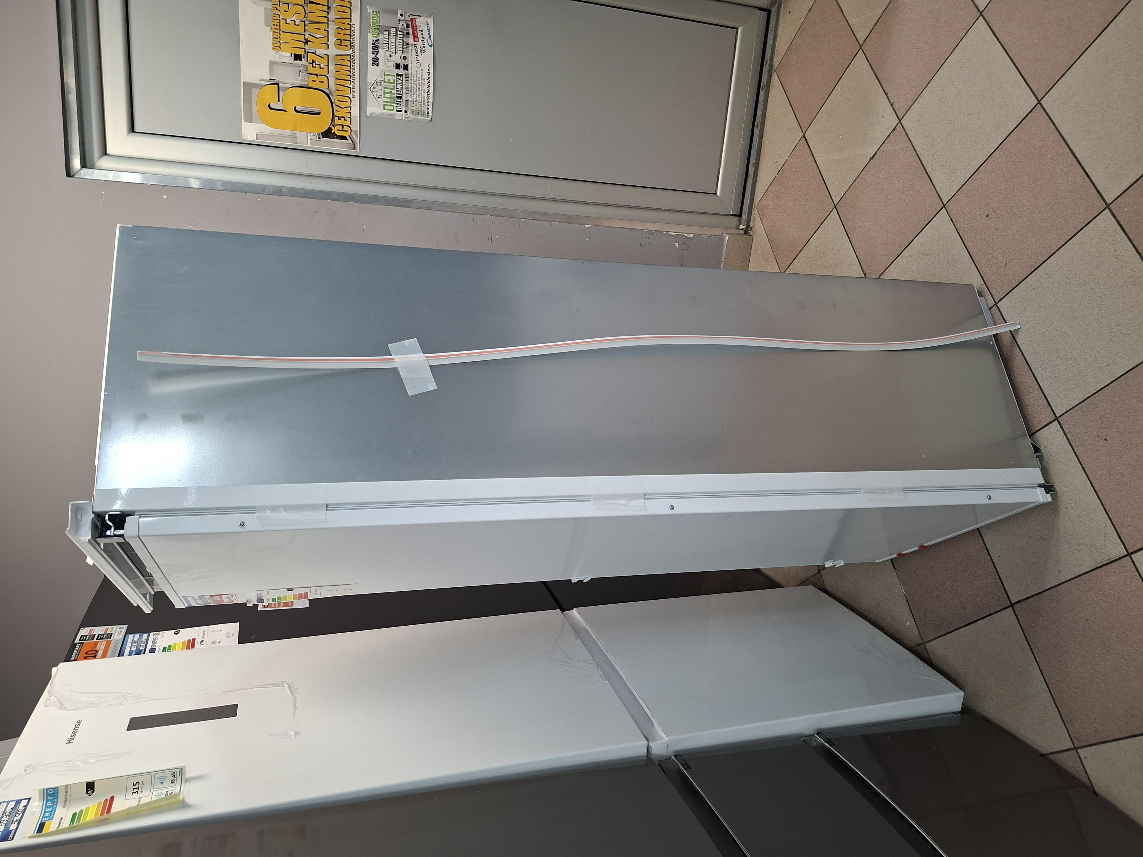 Ugradni Zamrzivač Electrolux EUN7ND18S , 177 cm.