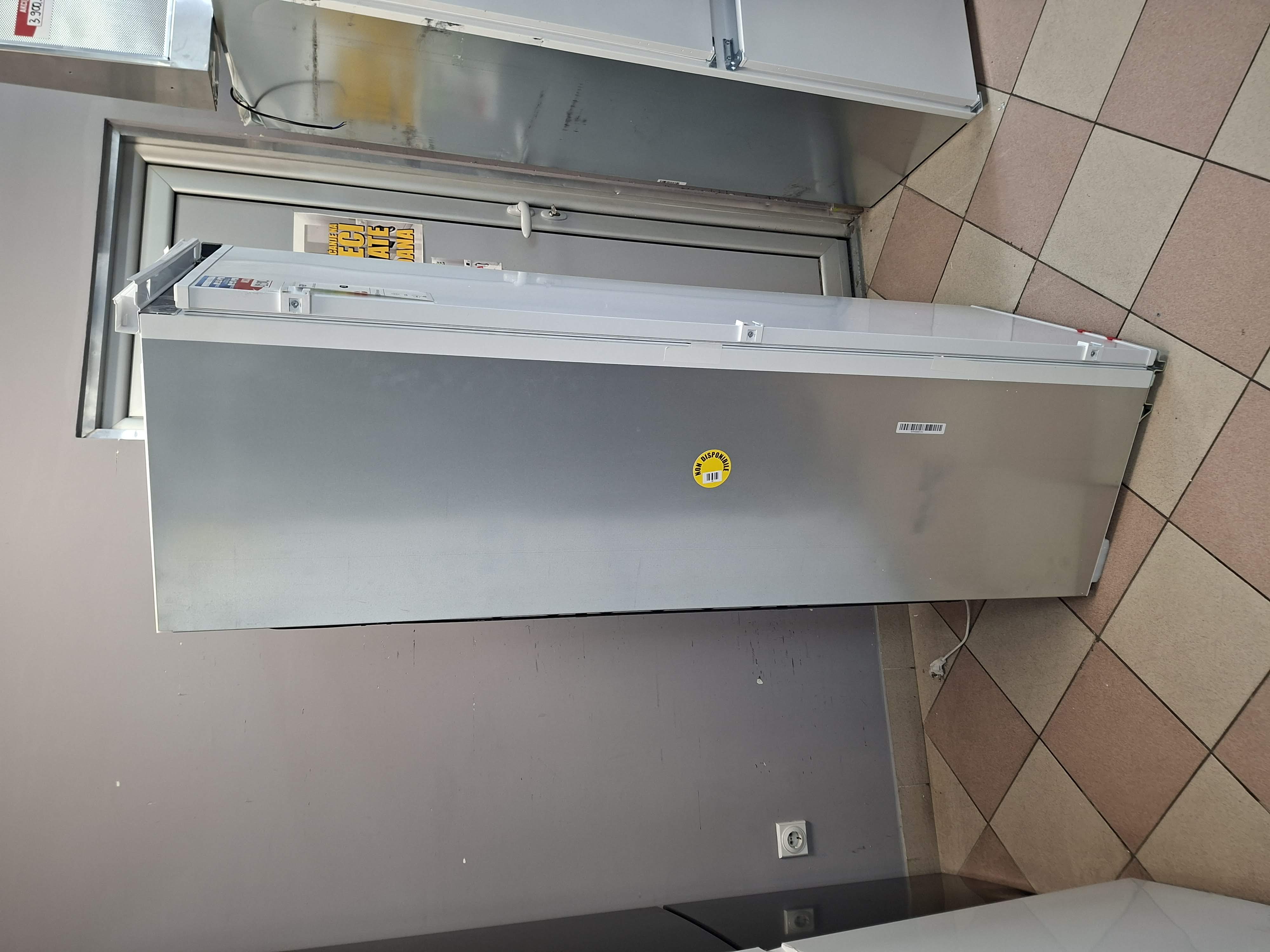Ugradni Zamrzivač Electrolux EUN7ND18S , 177 cm.
