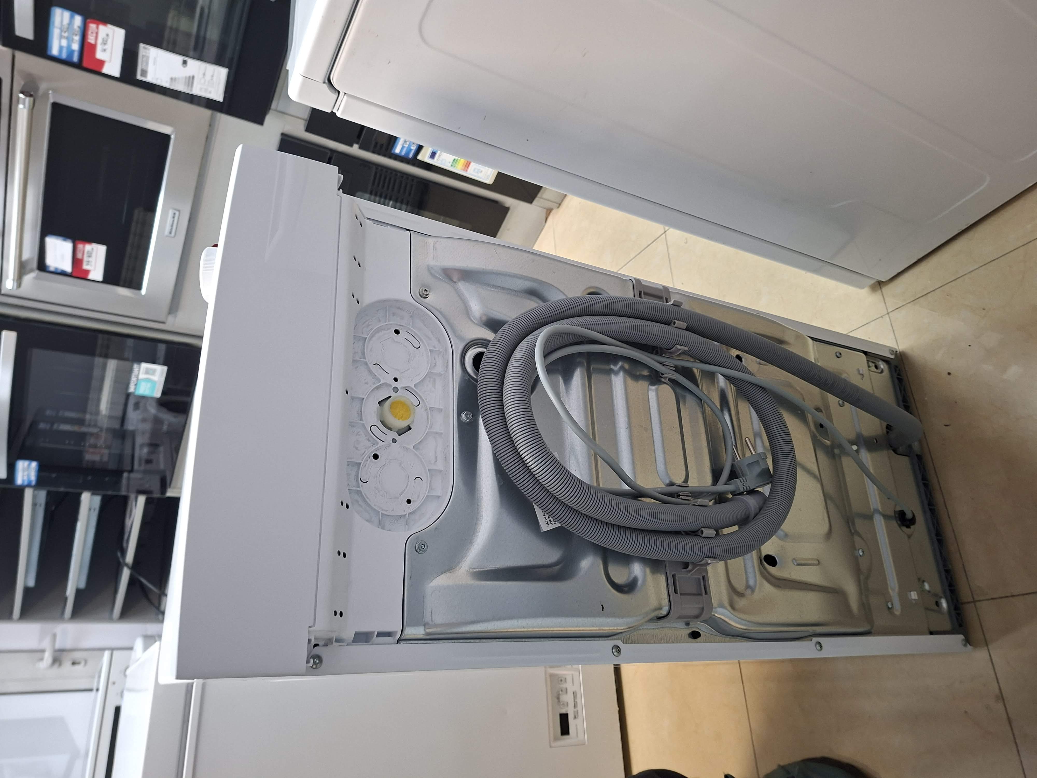 Veš mašina AEG LTR6T4EP3, 6 kg.