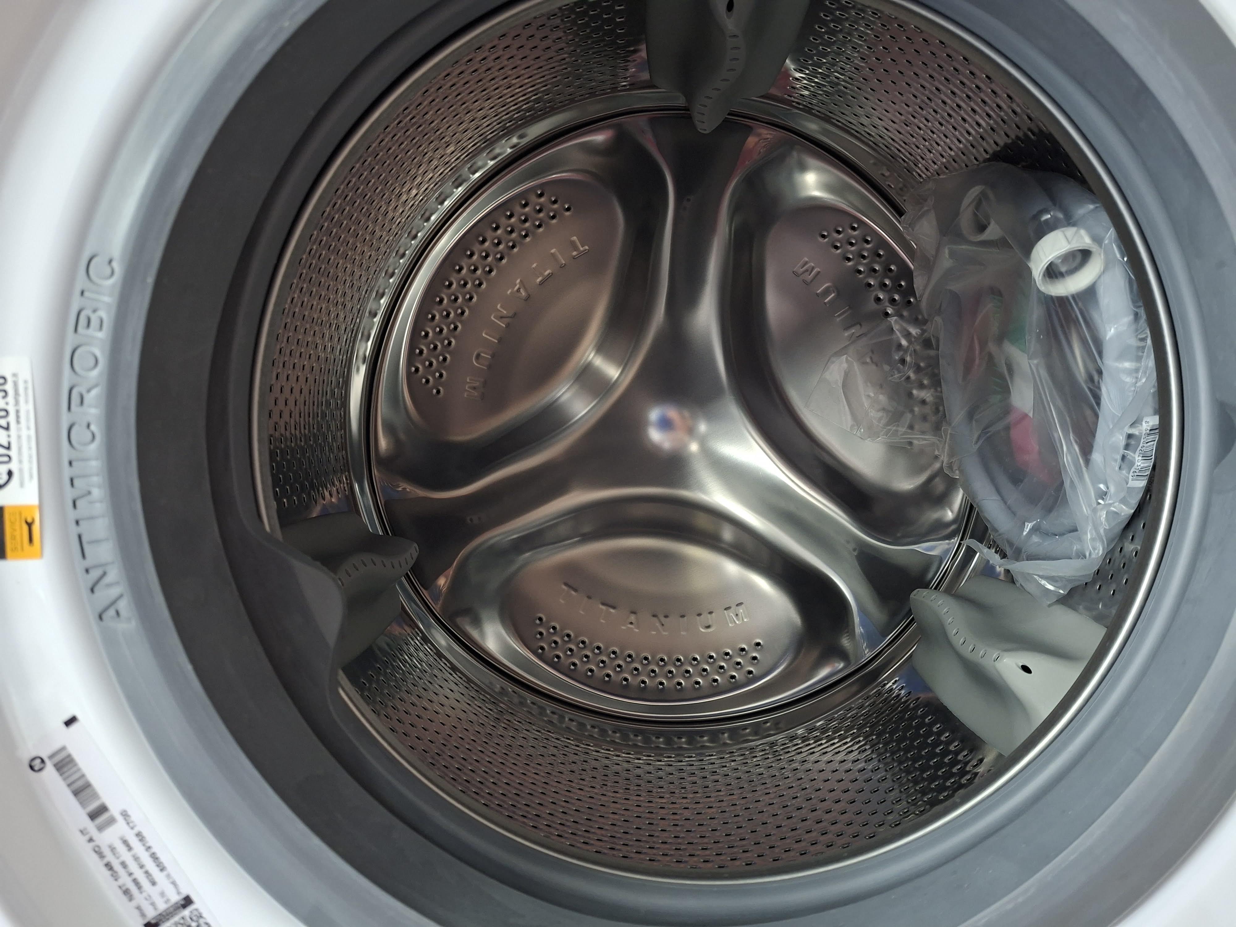 Veš mašina Ariston NBT 1048 WDA IT, 10 Kg