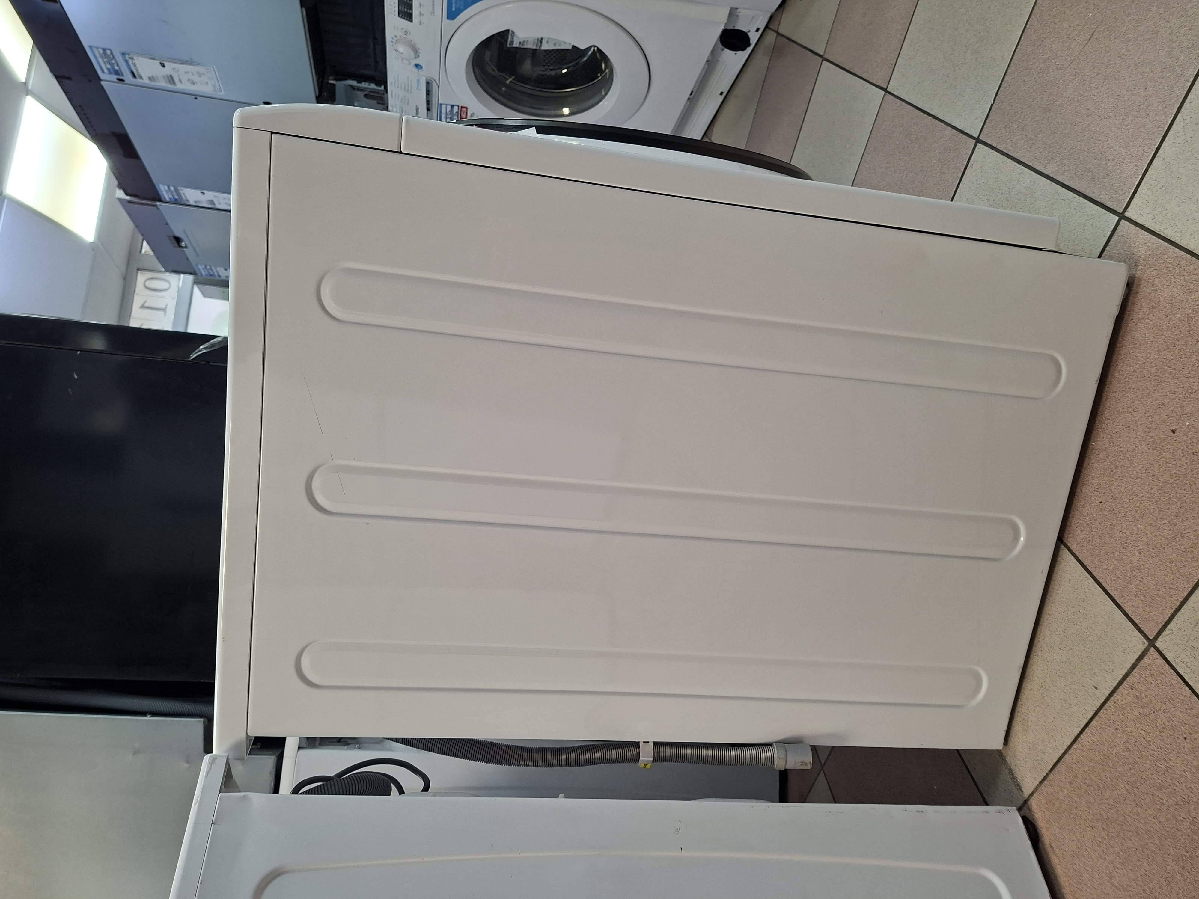 Veš mašina Ariston NBT 1048 WDA IT, 10 Kg