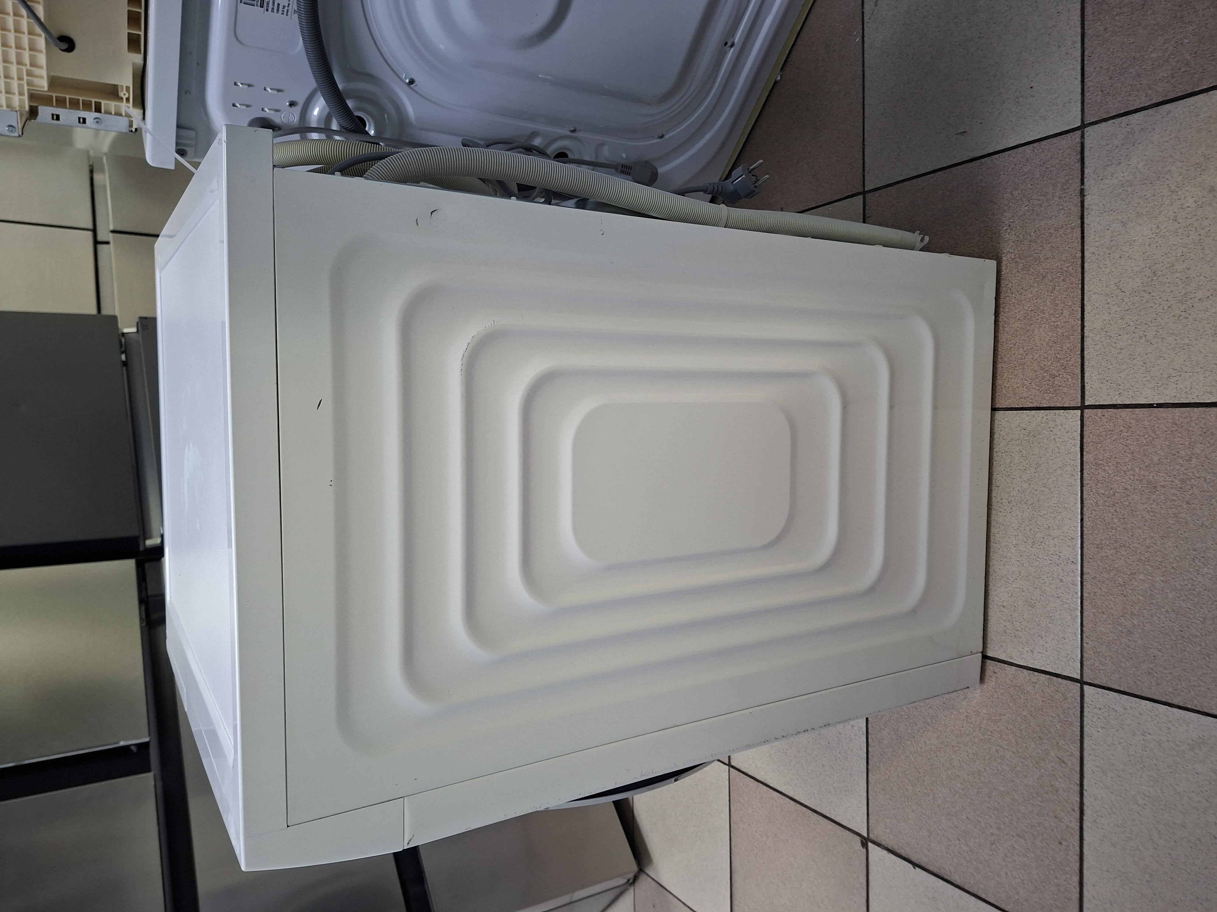 Veš mašina Beko B5WFT78410W , 8kg