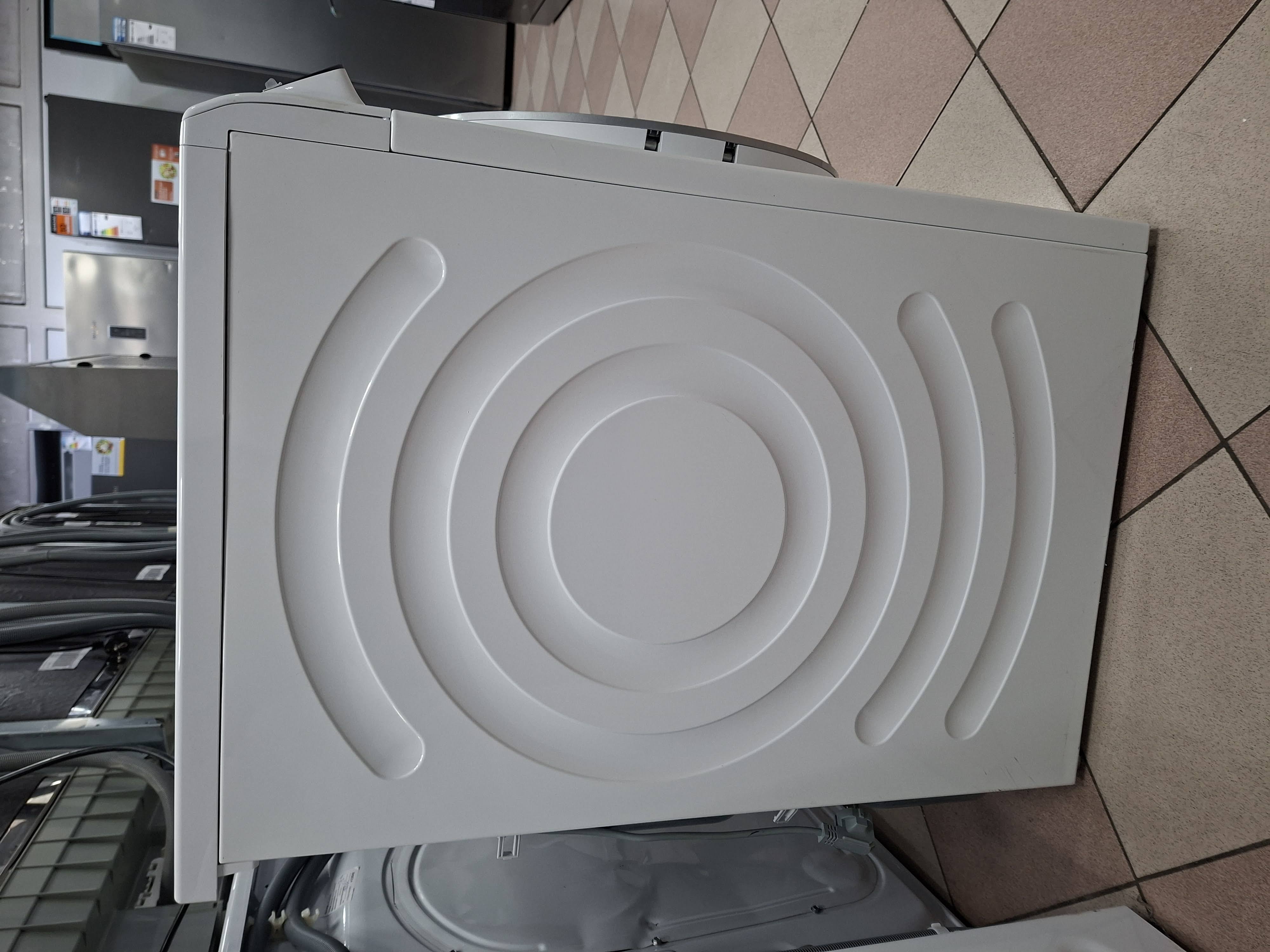 Veš mašina Bosch serija 6 WGH256A6BY ,  10 kg.