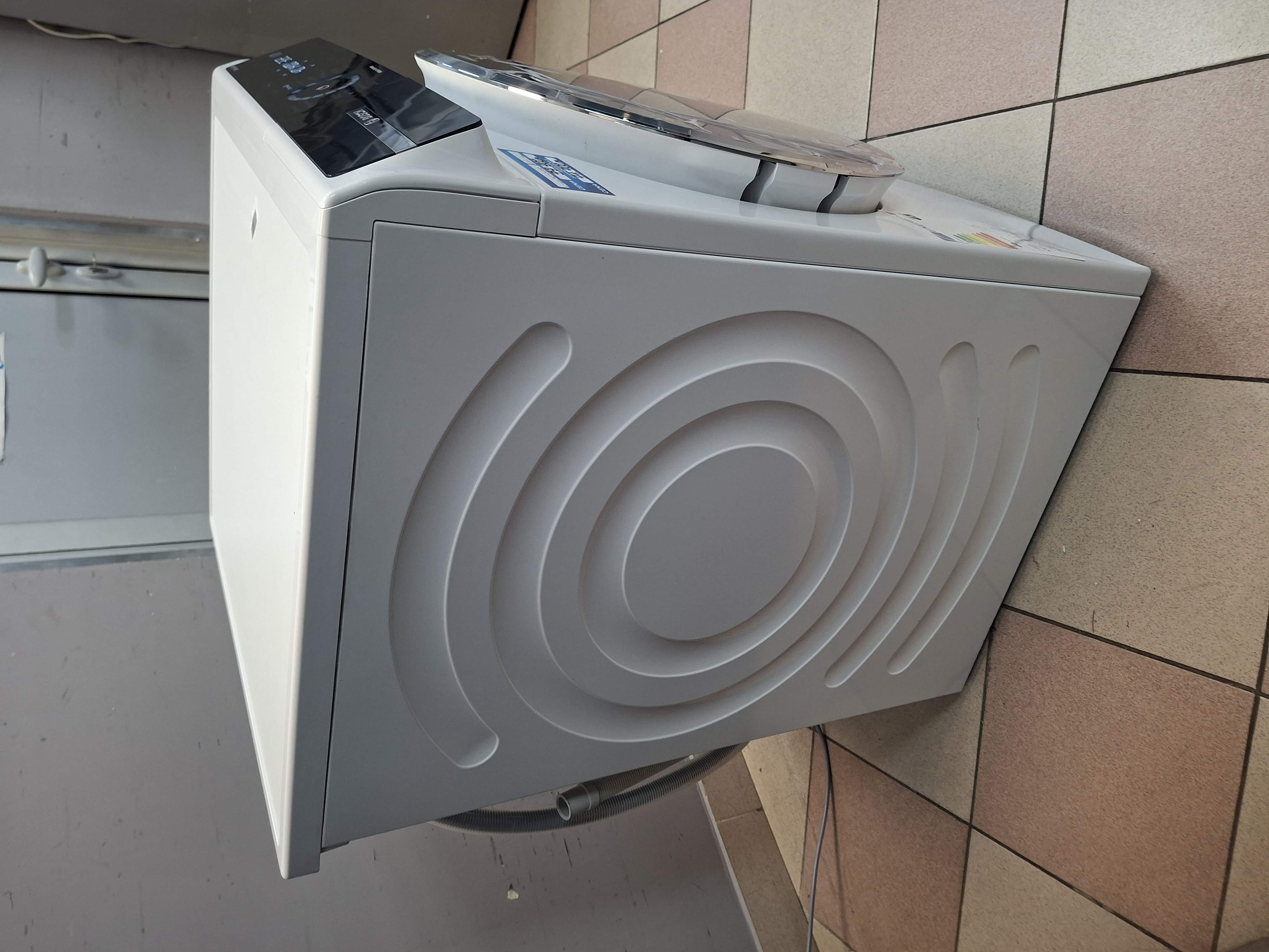 Veš mašina Bosch serija 8 WGB24400BY ,  9 kg.