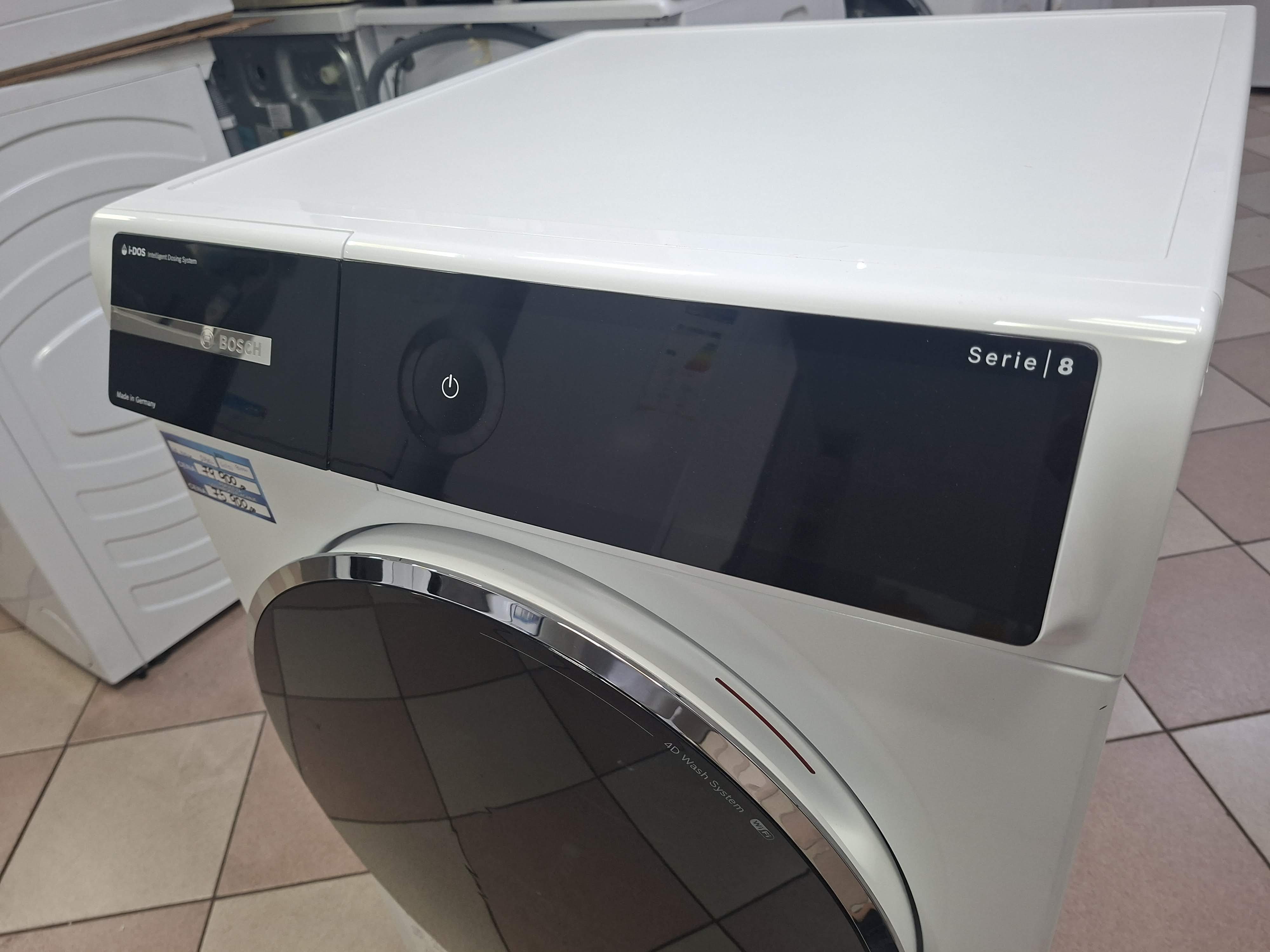 Veš mašina Bosch serija 8 WGB256A4BY ,  10 kg.