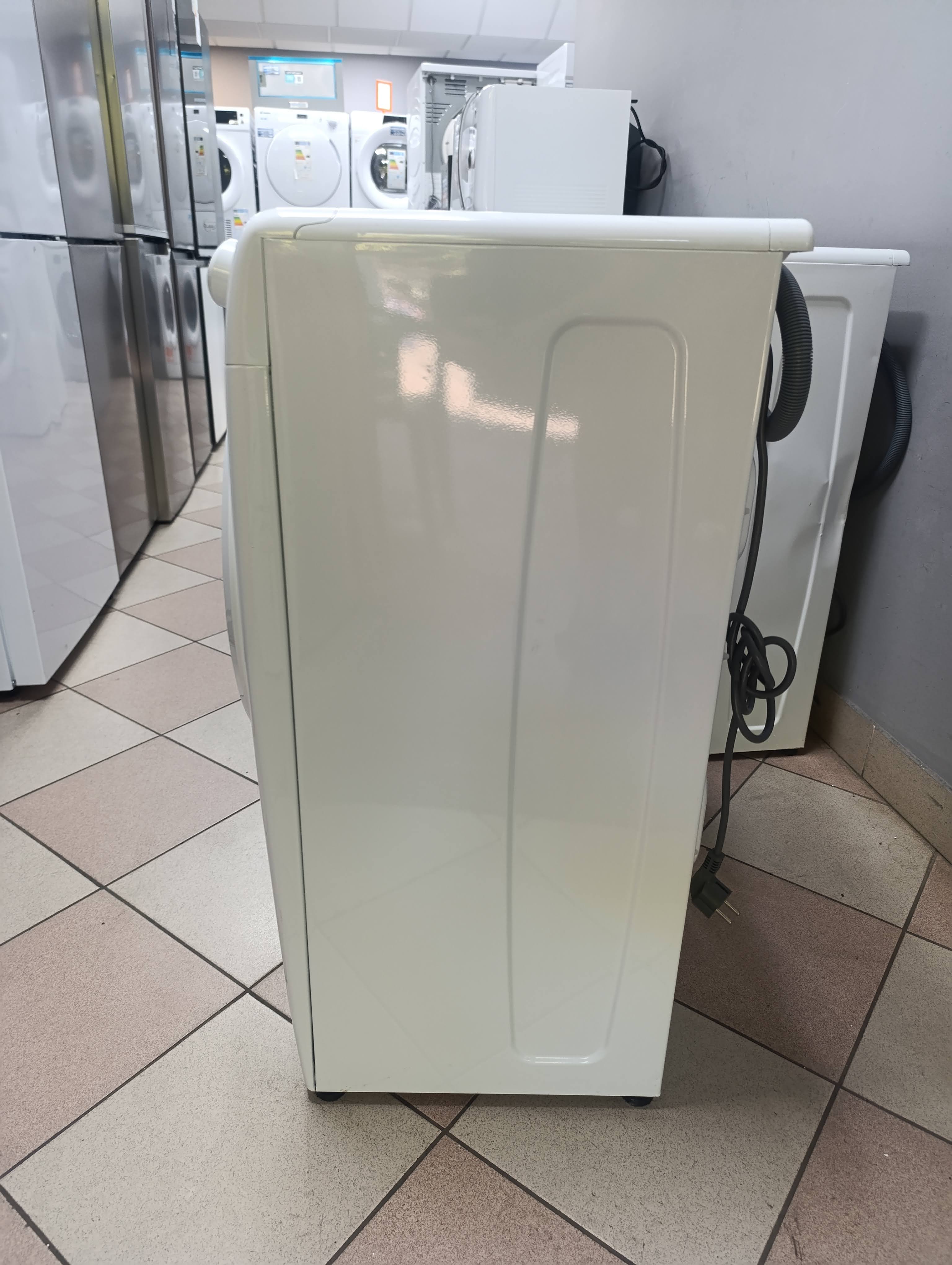 Veš mašina Candy CO4 274TWM6/1-S , 7 kg, slim