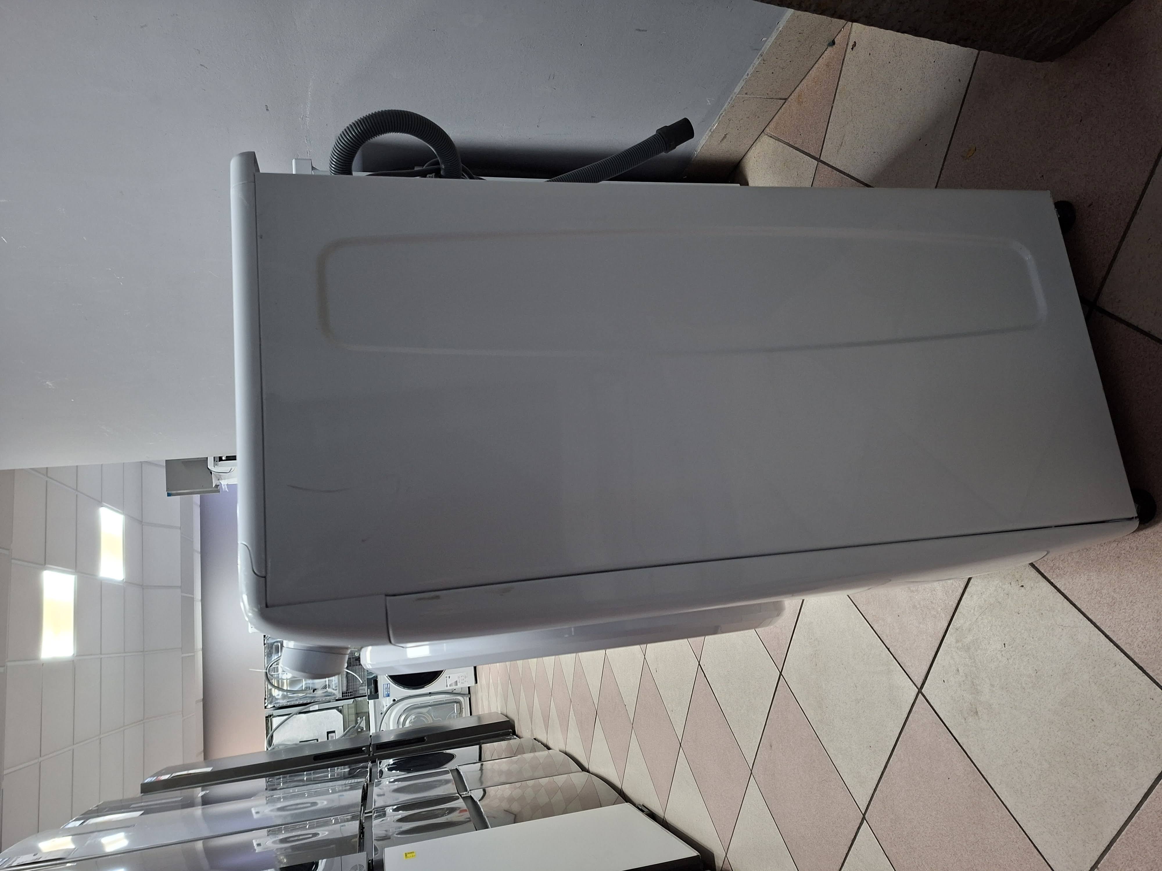 Veš mašina Candy CO4 274TWM6/1-S , 7 kg, slim