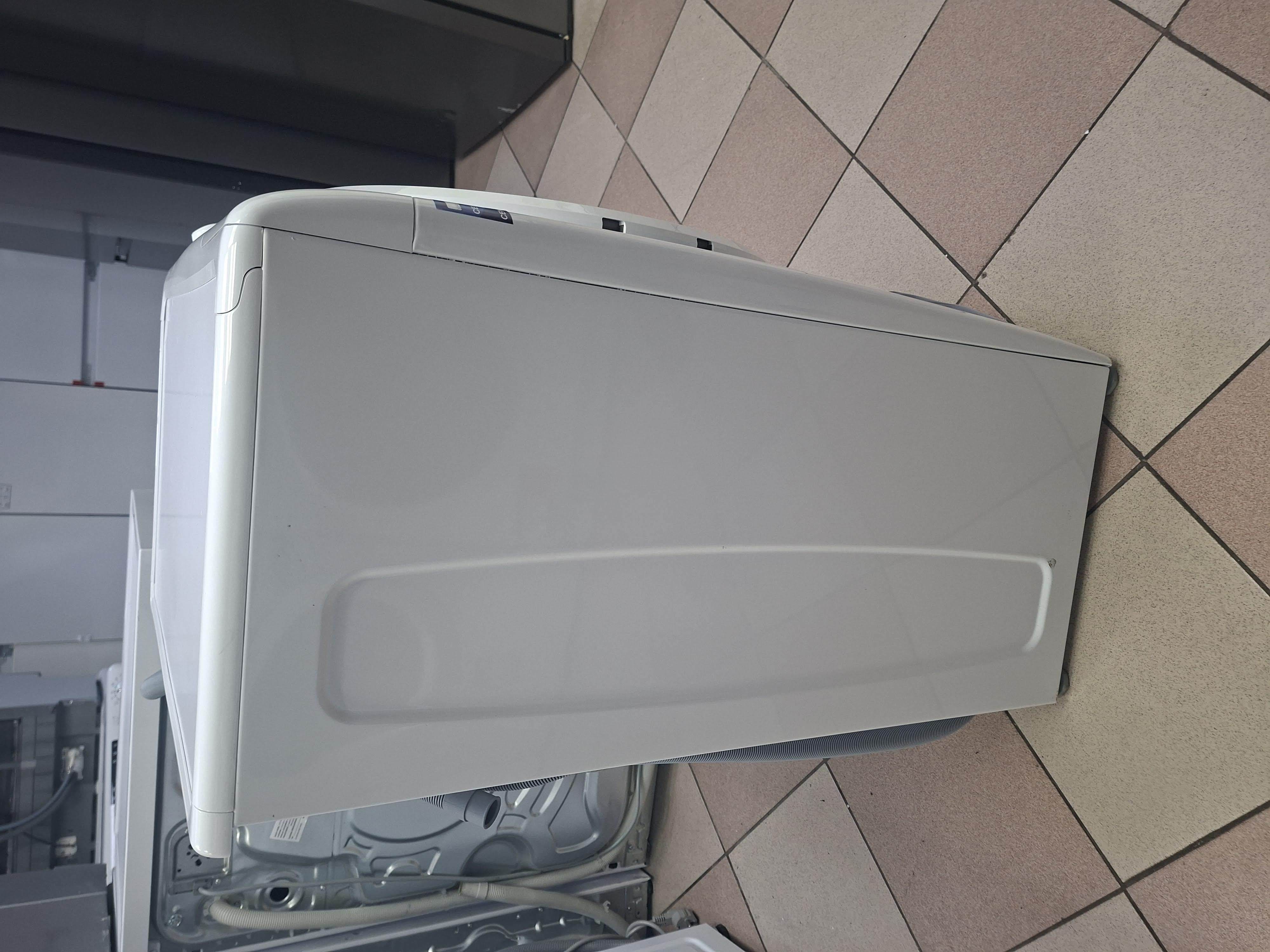Veš mašina Candy CO4 374TWM6/1-S , 7 kg, slim
