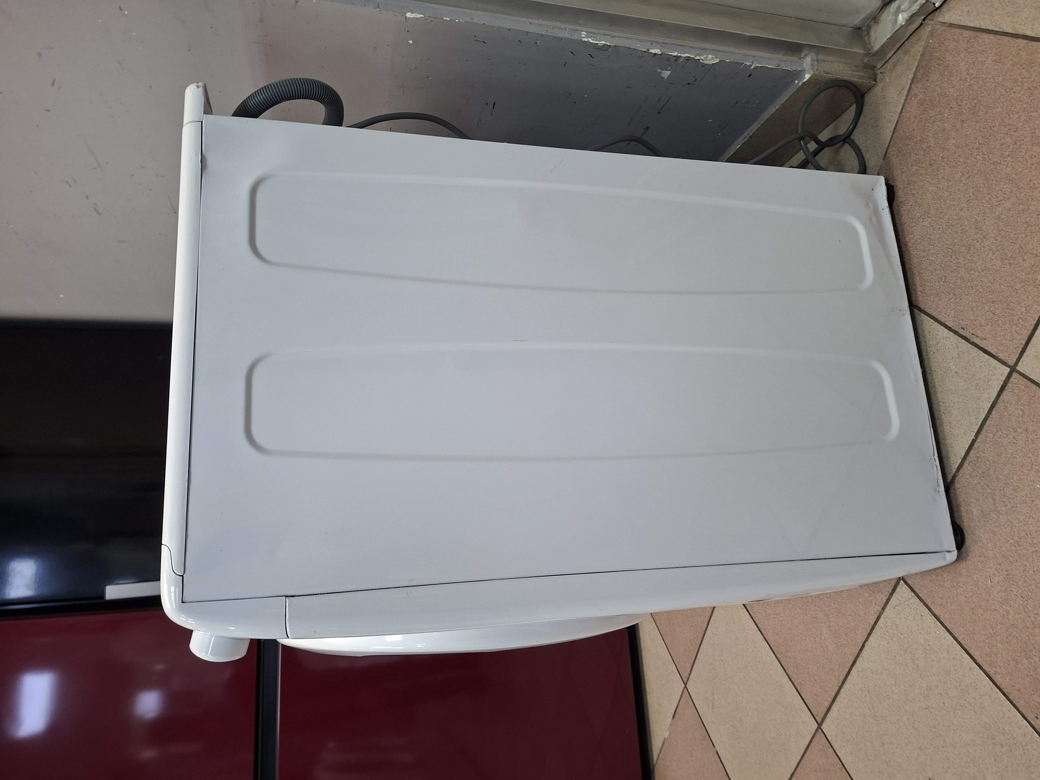 Veš mašina Candy  CS 12102DW4/1-S , 10 kg.
