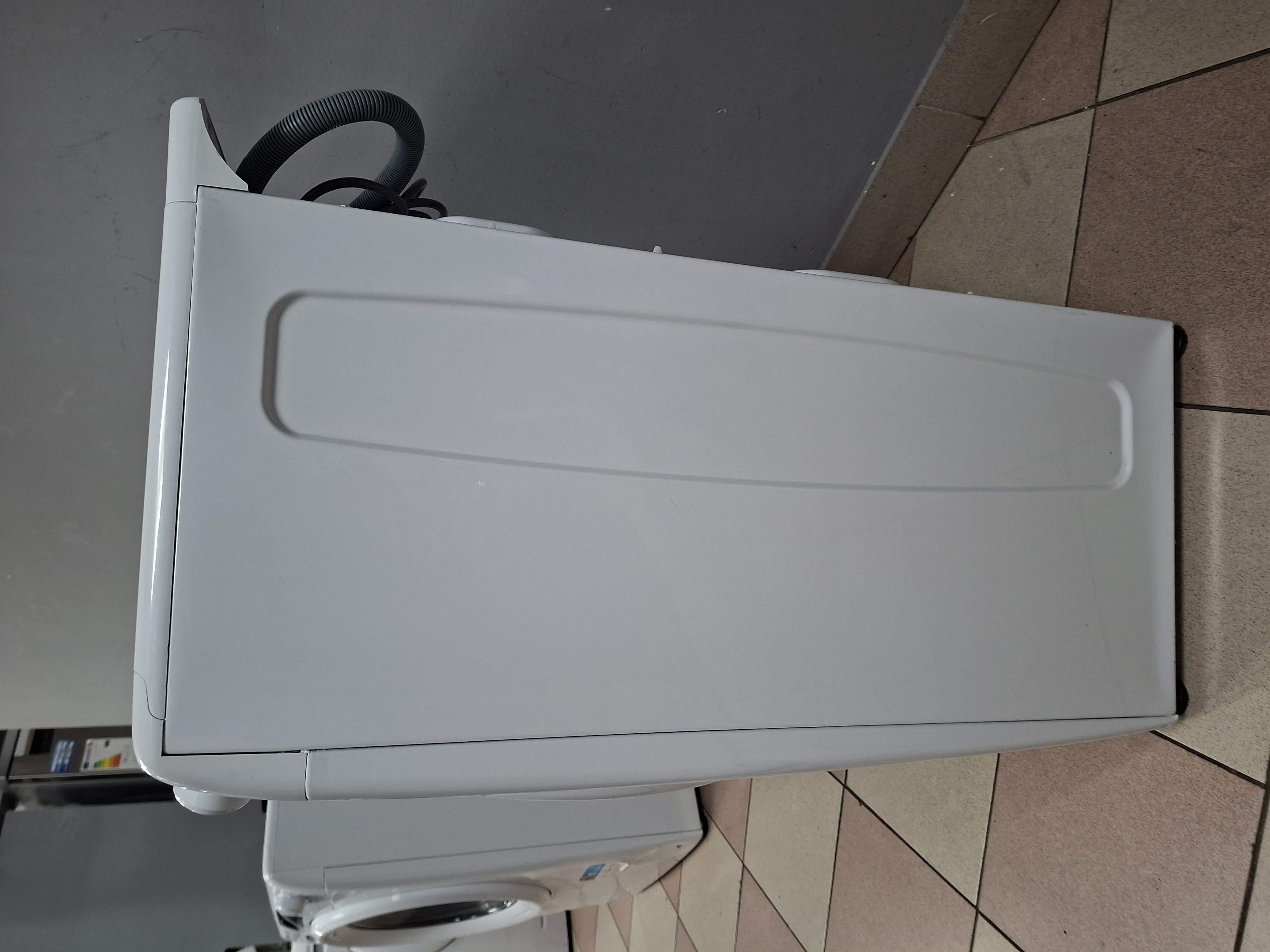 Veš mašina Candy CS 1272DE/1-11, 7kg, slim