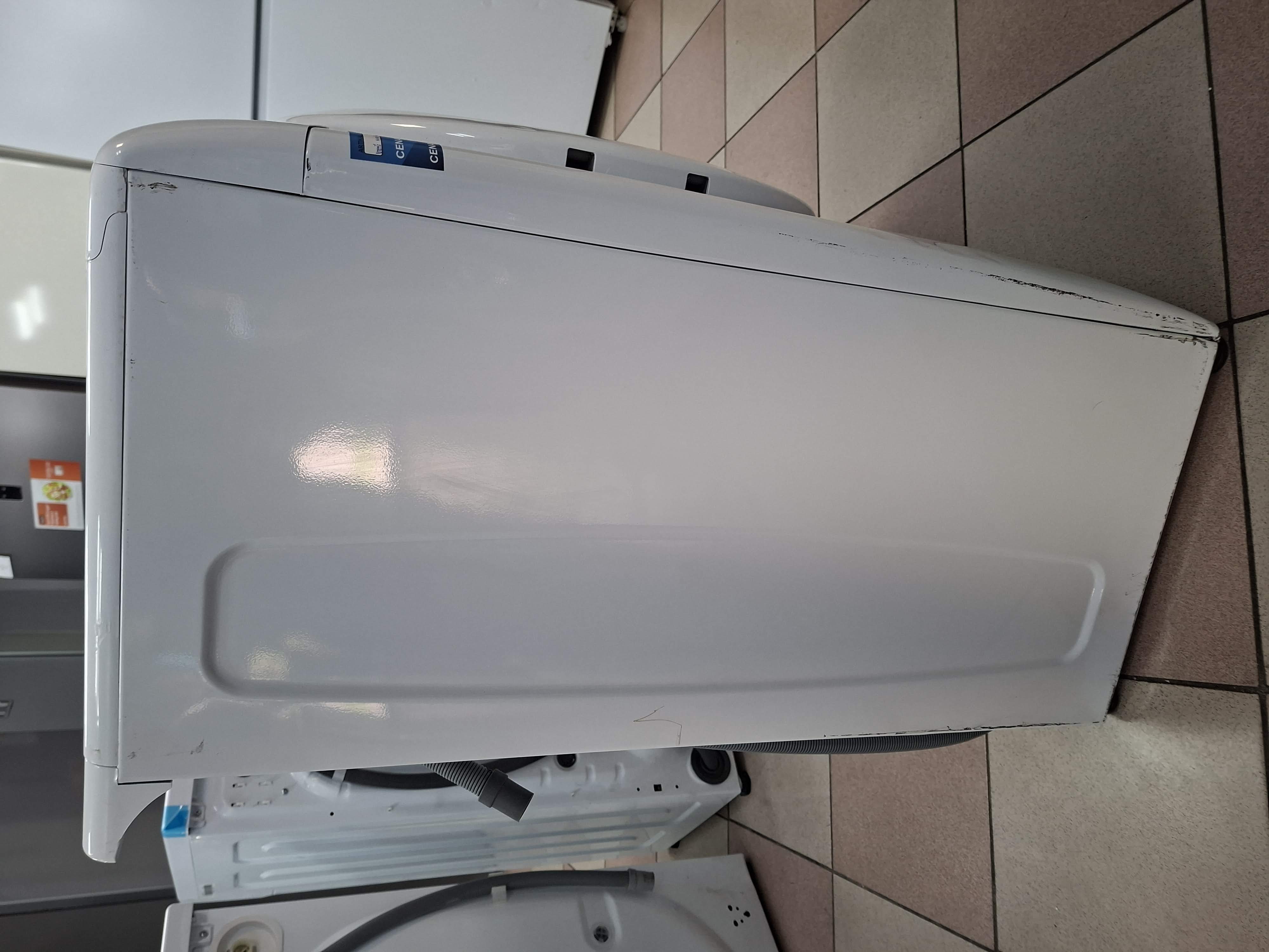 Veš mašina Candy CS 1272DE/1-11, 7kg, slim