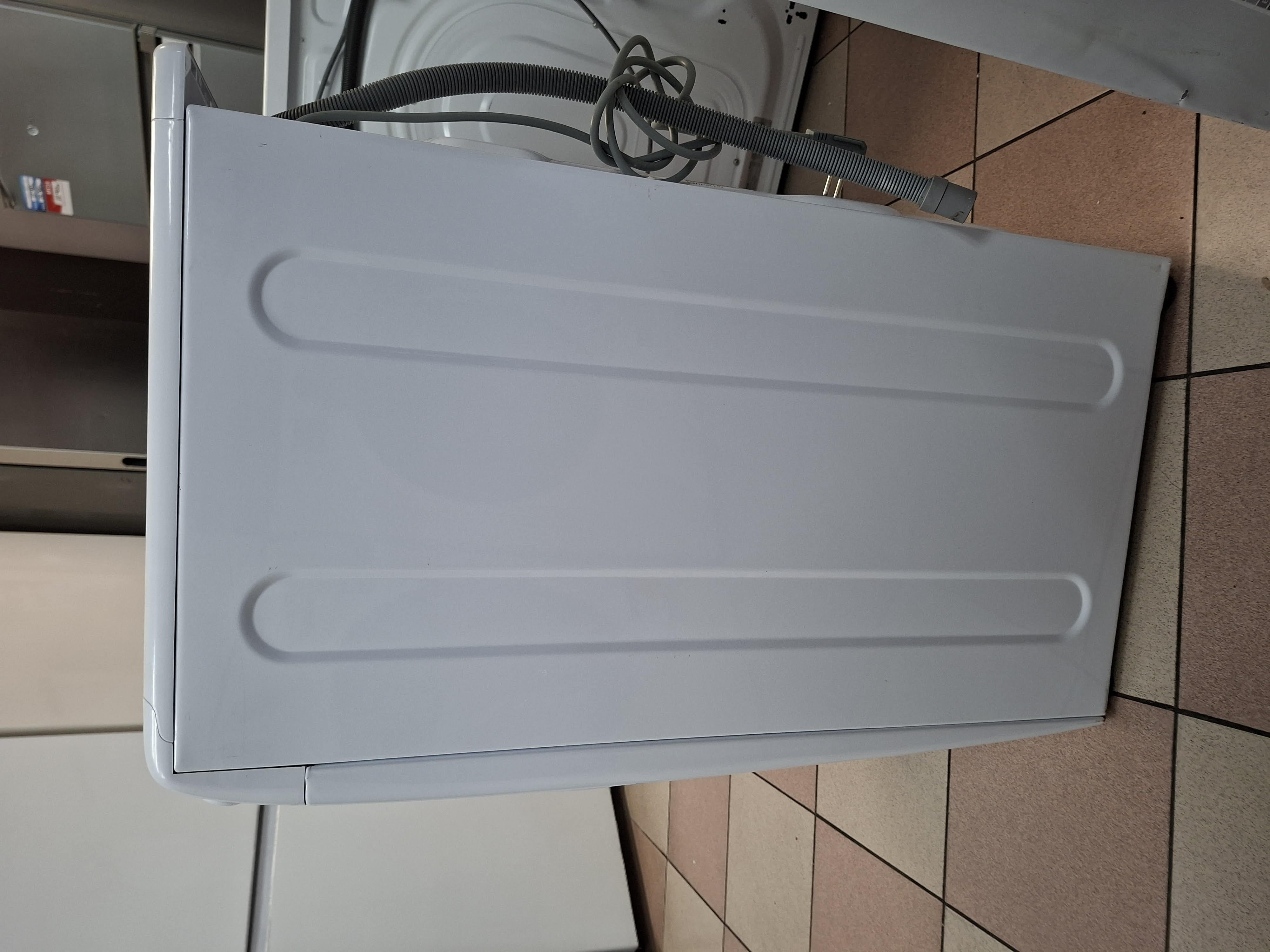 Veš mašina Candy CS 128TXME/1-S, 8 kg