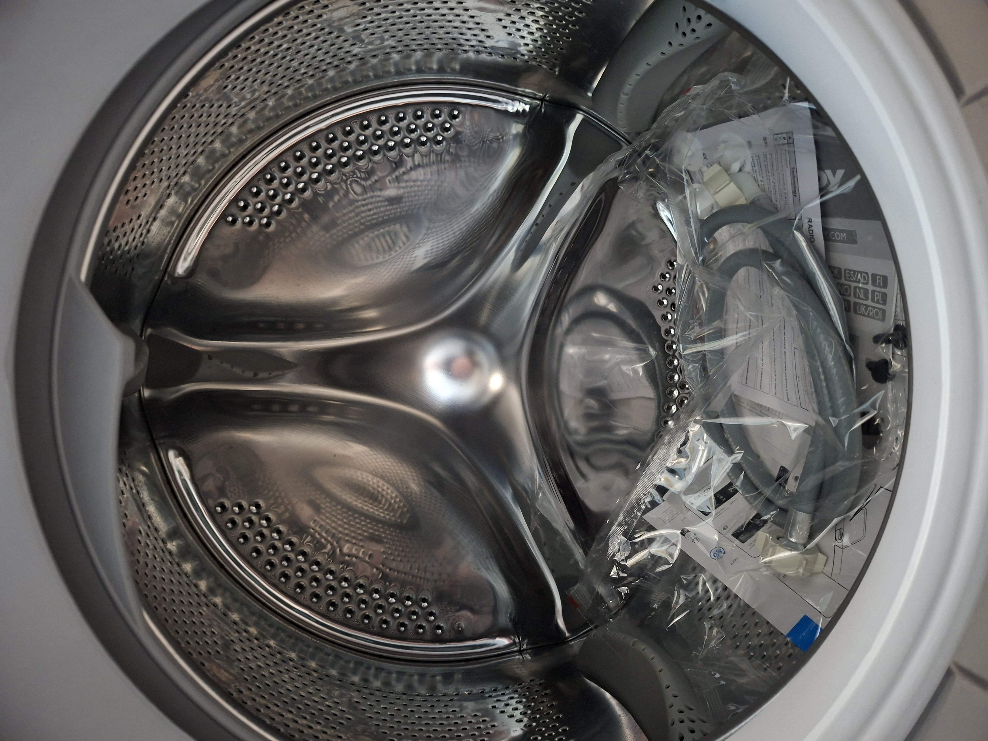 Veš mašina Candy CS 1292DWRR4/1-S , 9 kg.