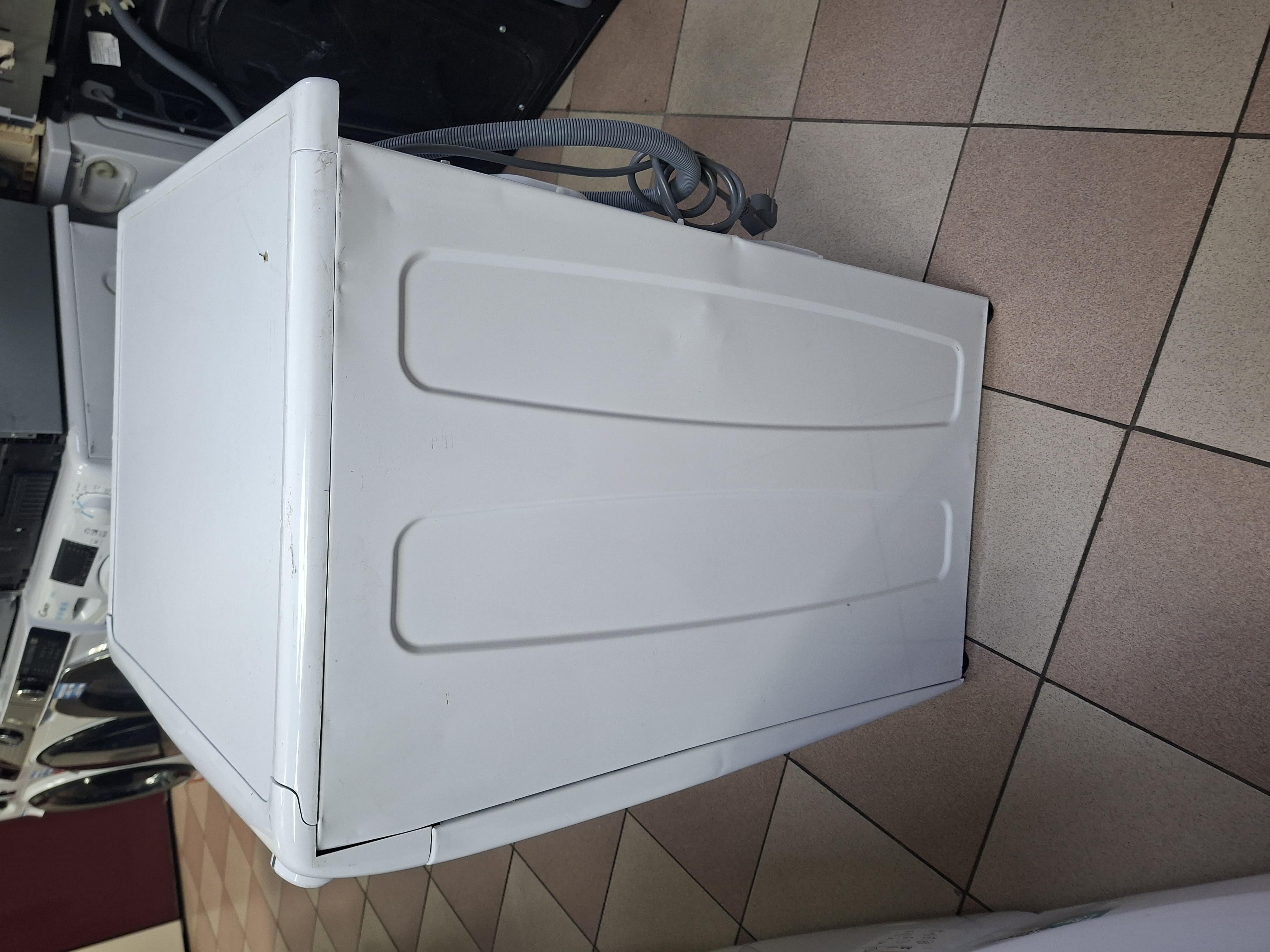 Veš mašina Candy CSO6106TWMB6/1-S , 10 kg.