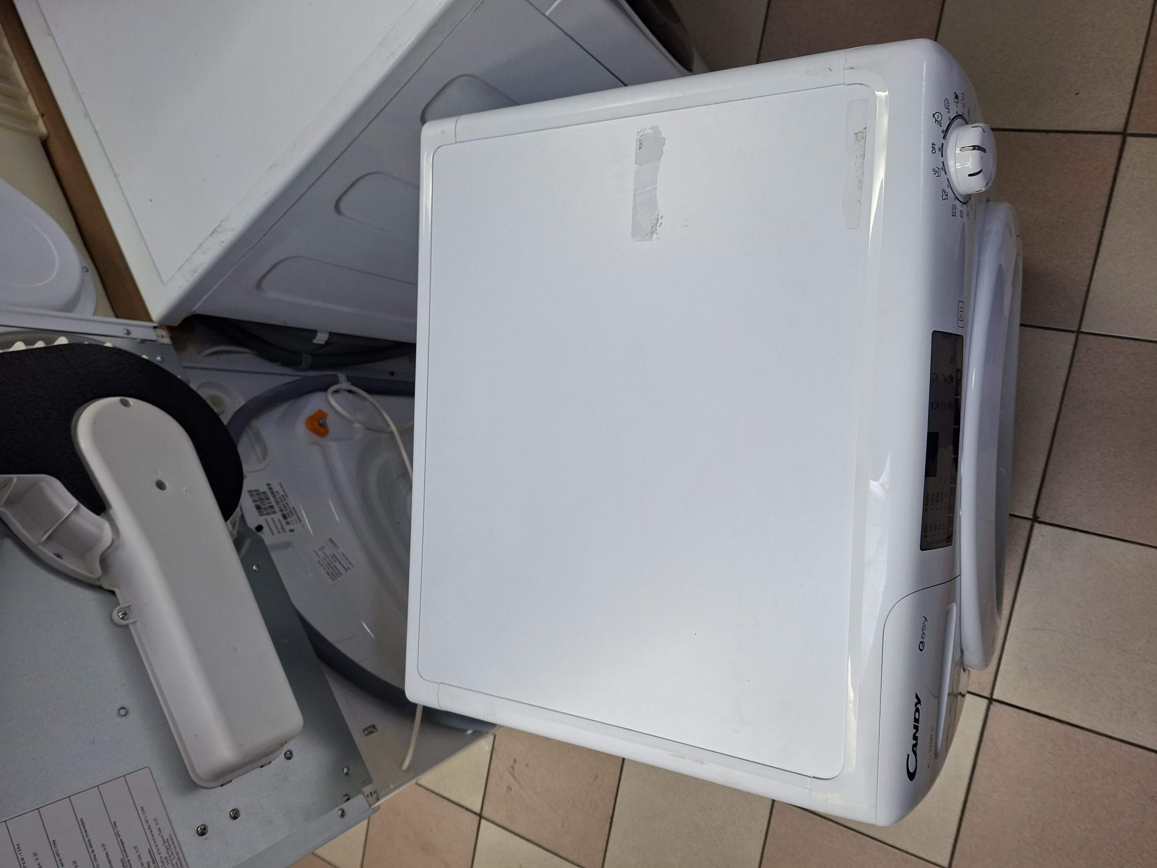 Veš mašina Candy EY284DWM5/1-S , 8 kg.