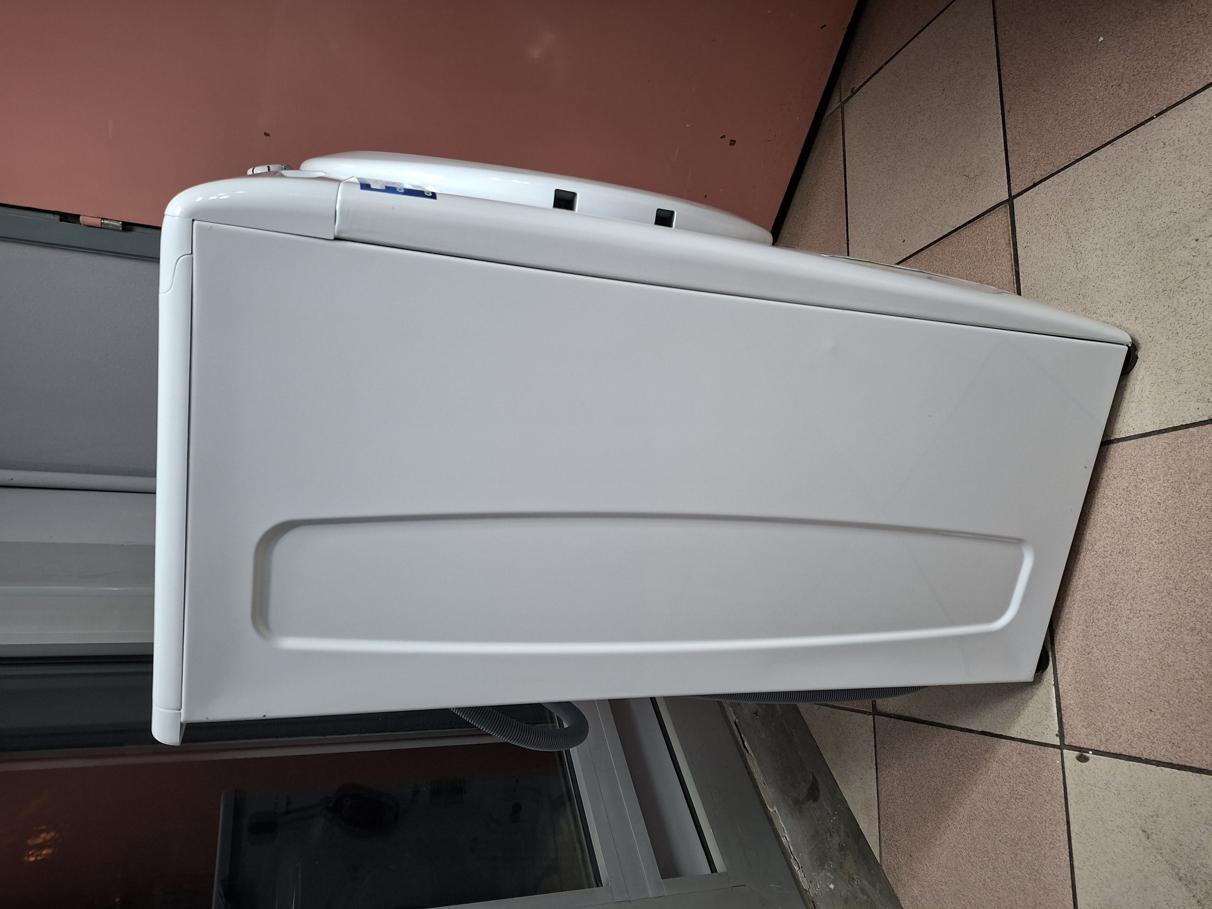 Veš mašina Candy EY4 1061DE/1-S, 6 kg, slim