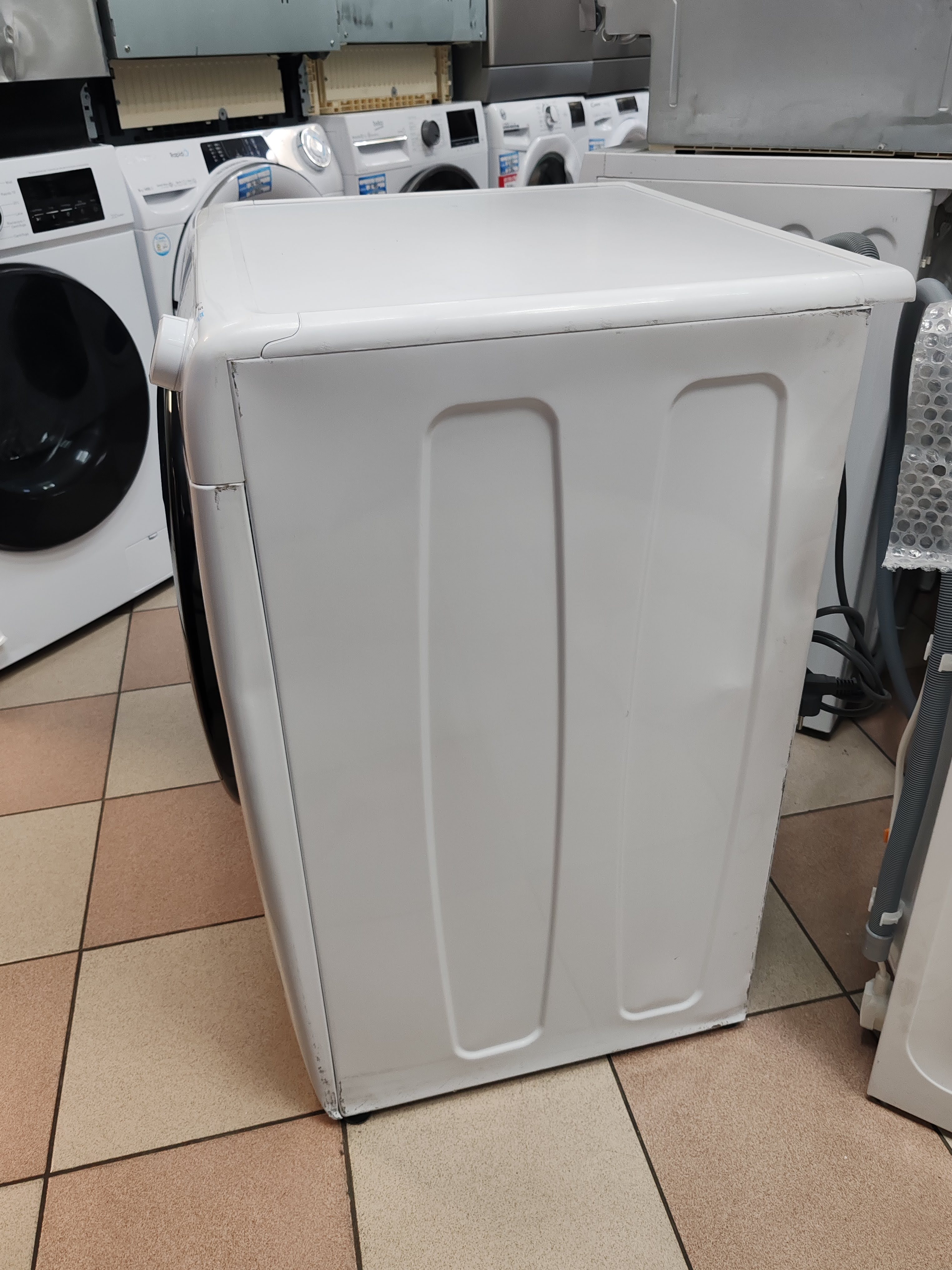 Veš mašina Candy HCU2102DWB4/1-S , 10 kg.