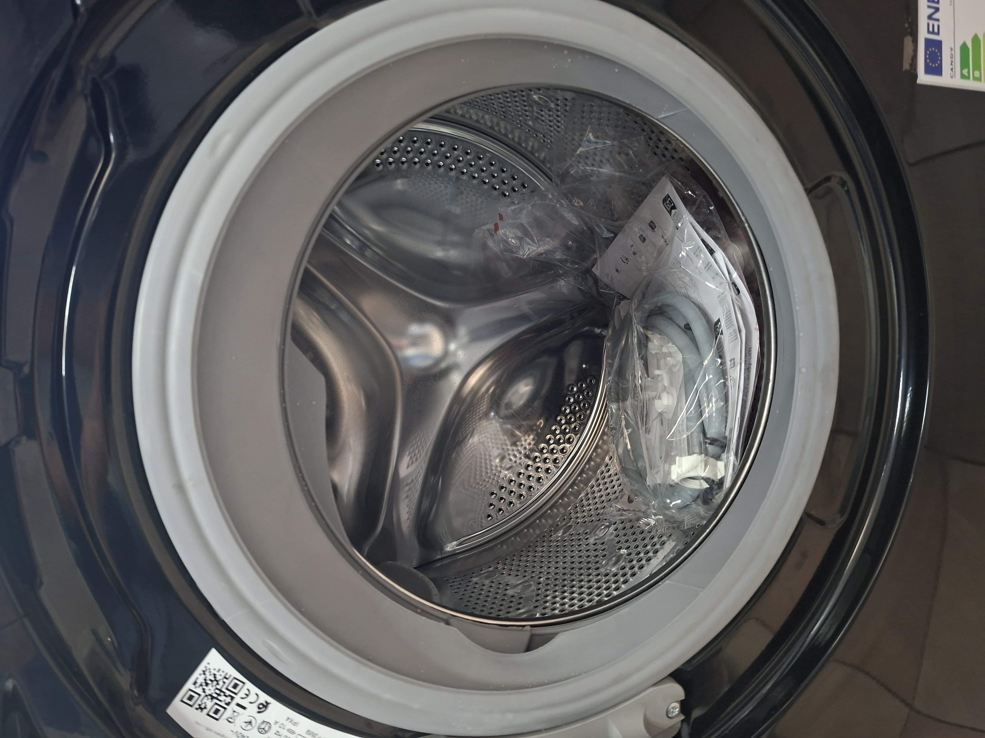 Veš mašina Candy HES12104TWMBB6-S , 10 kg.