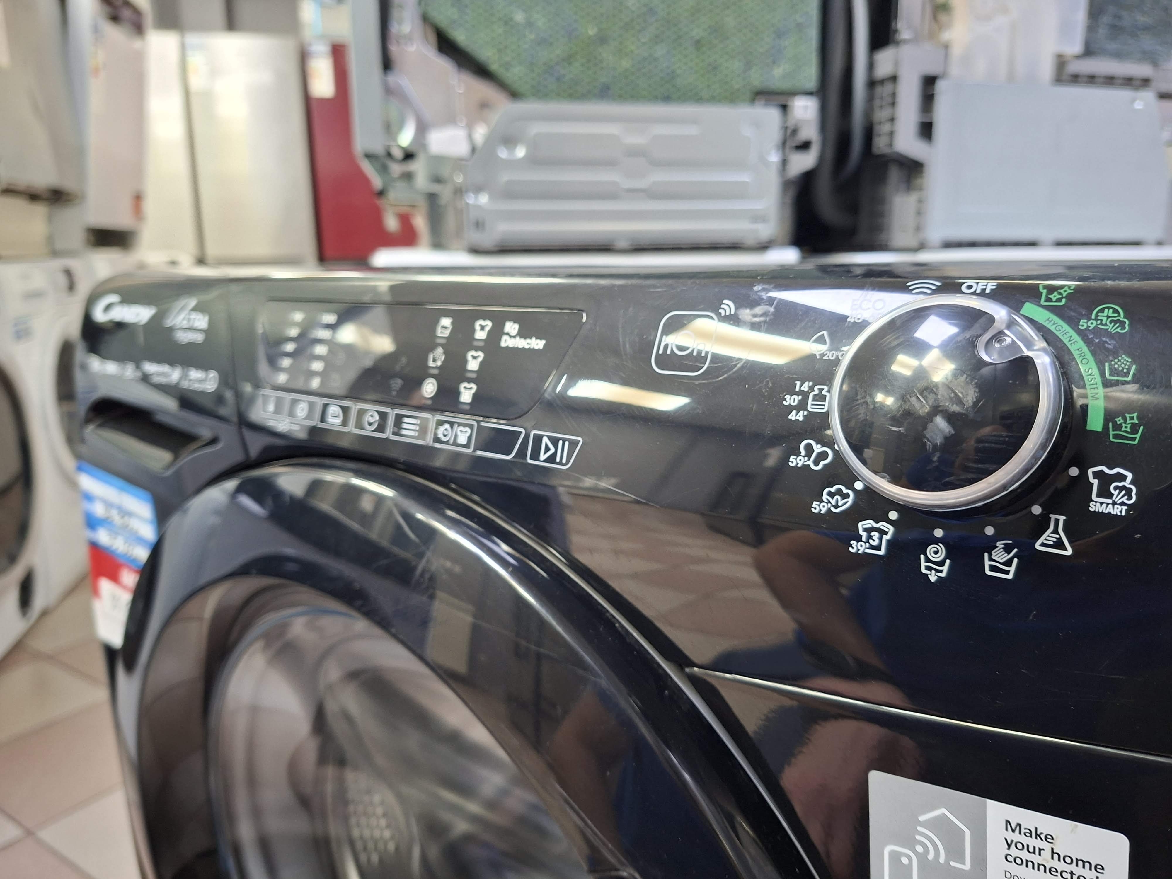 Veš mašina Candy HES12104TWMBB6-S , 10 kg.