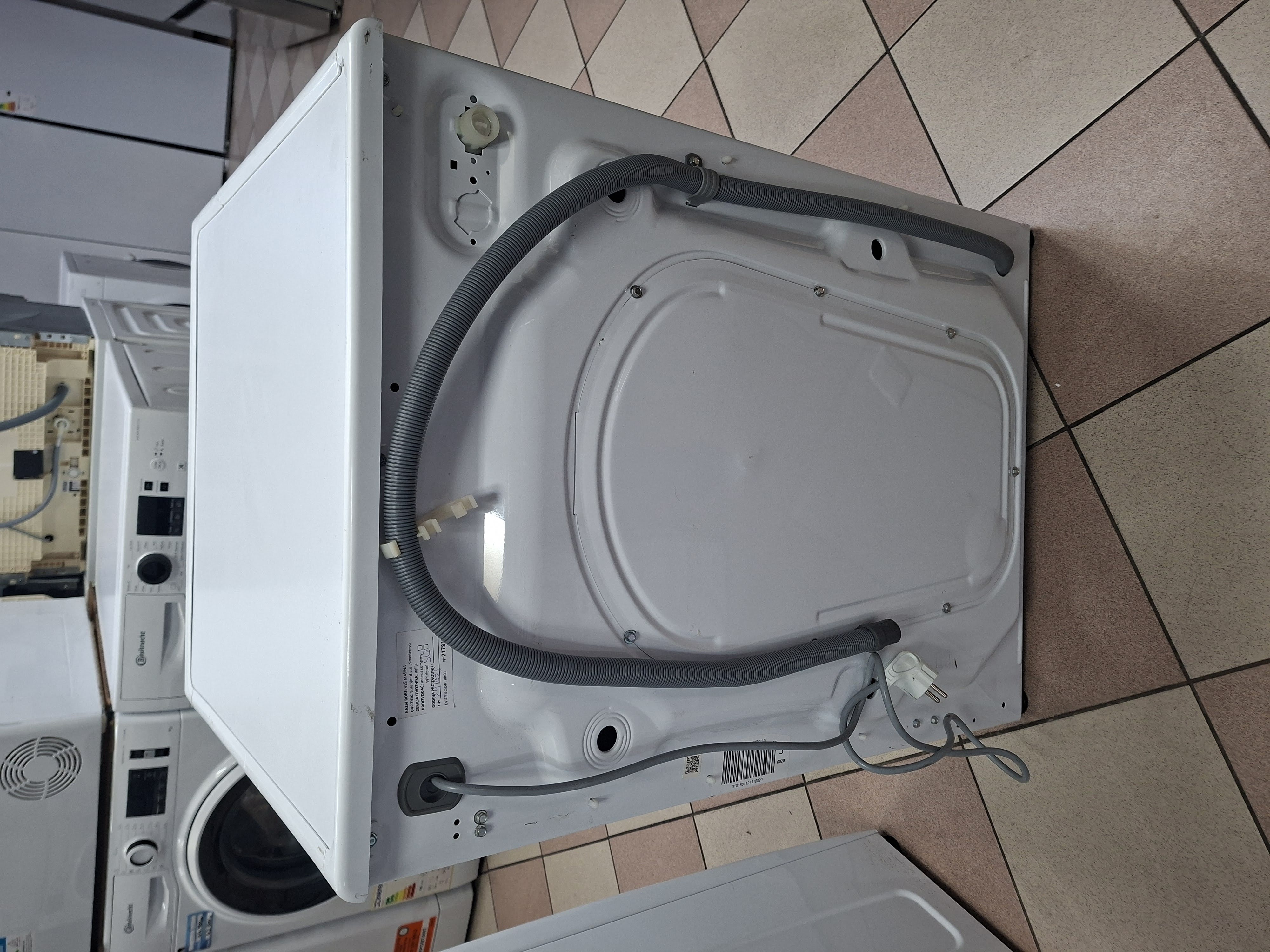 Veš mašina Candy  RP 4146BWMBC/1-S , 14 kg.