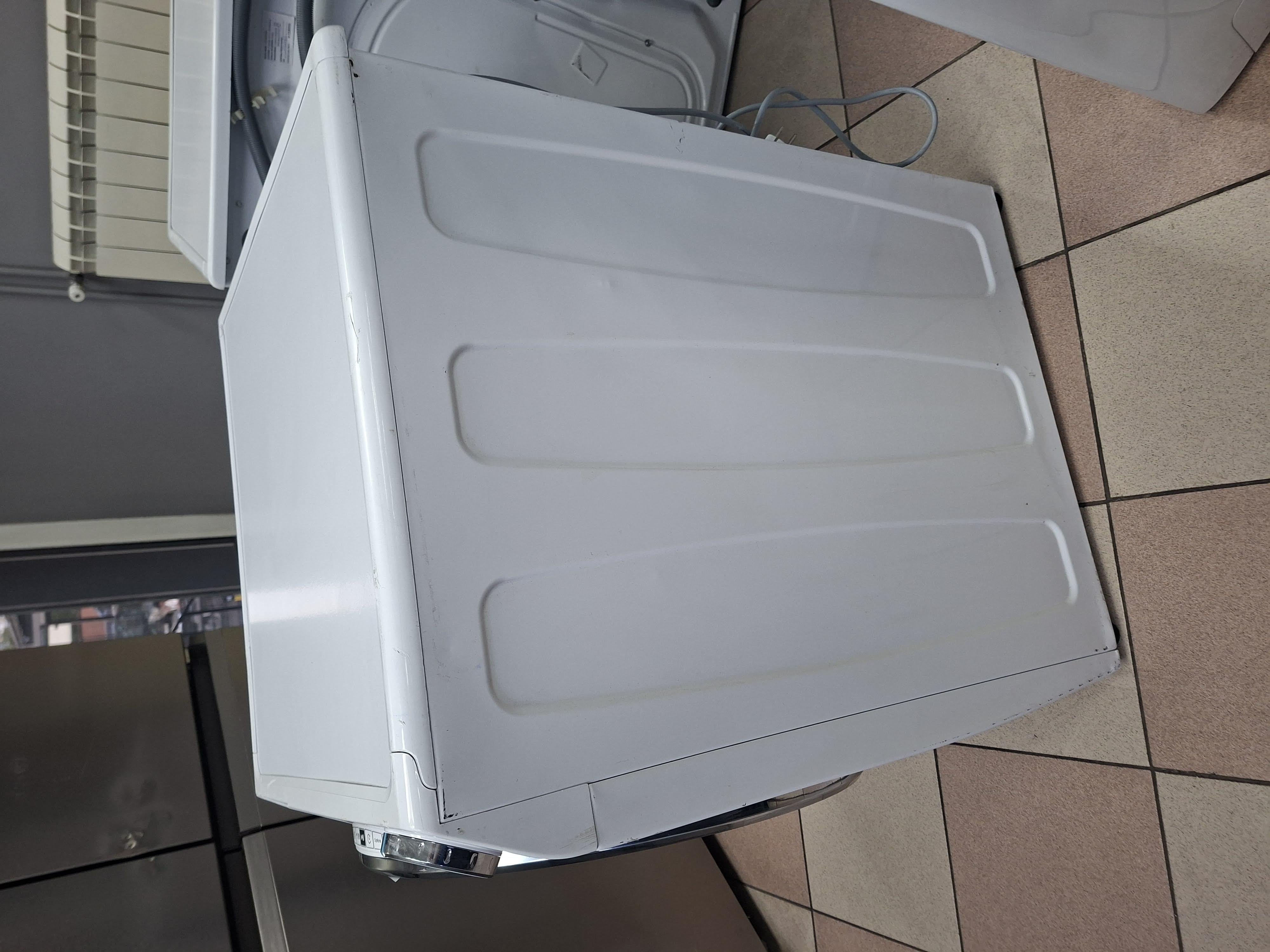 Veš mašina Candy  RP 4146BWMBC/1-S , 14 kg.