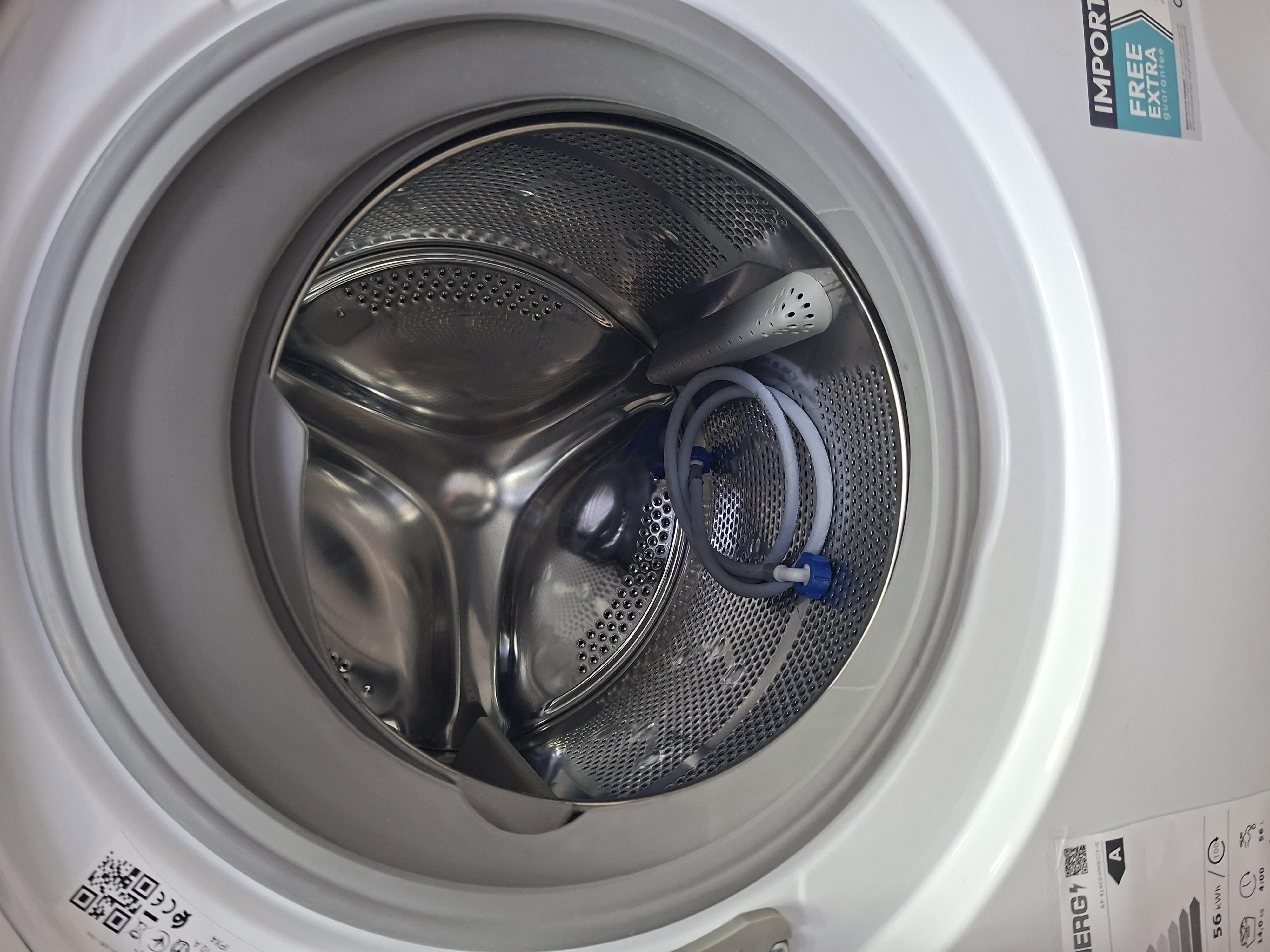 Veš mašina Candy  RP 4146BWMBC/1-S , 14 kg.