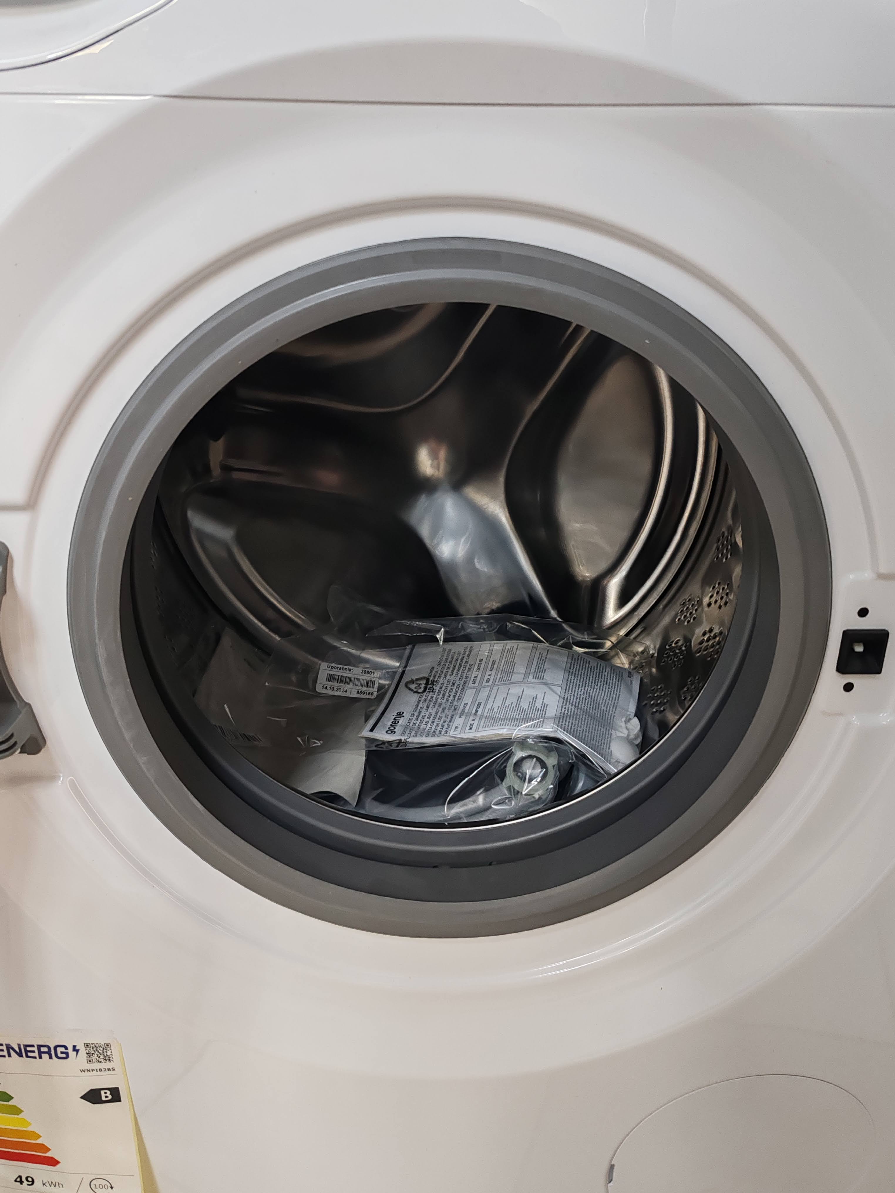 Veš mašina Gorenje WNPI82BS , 8 kg.