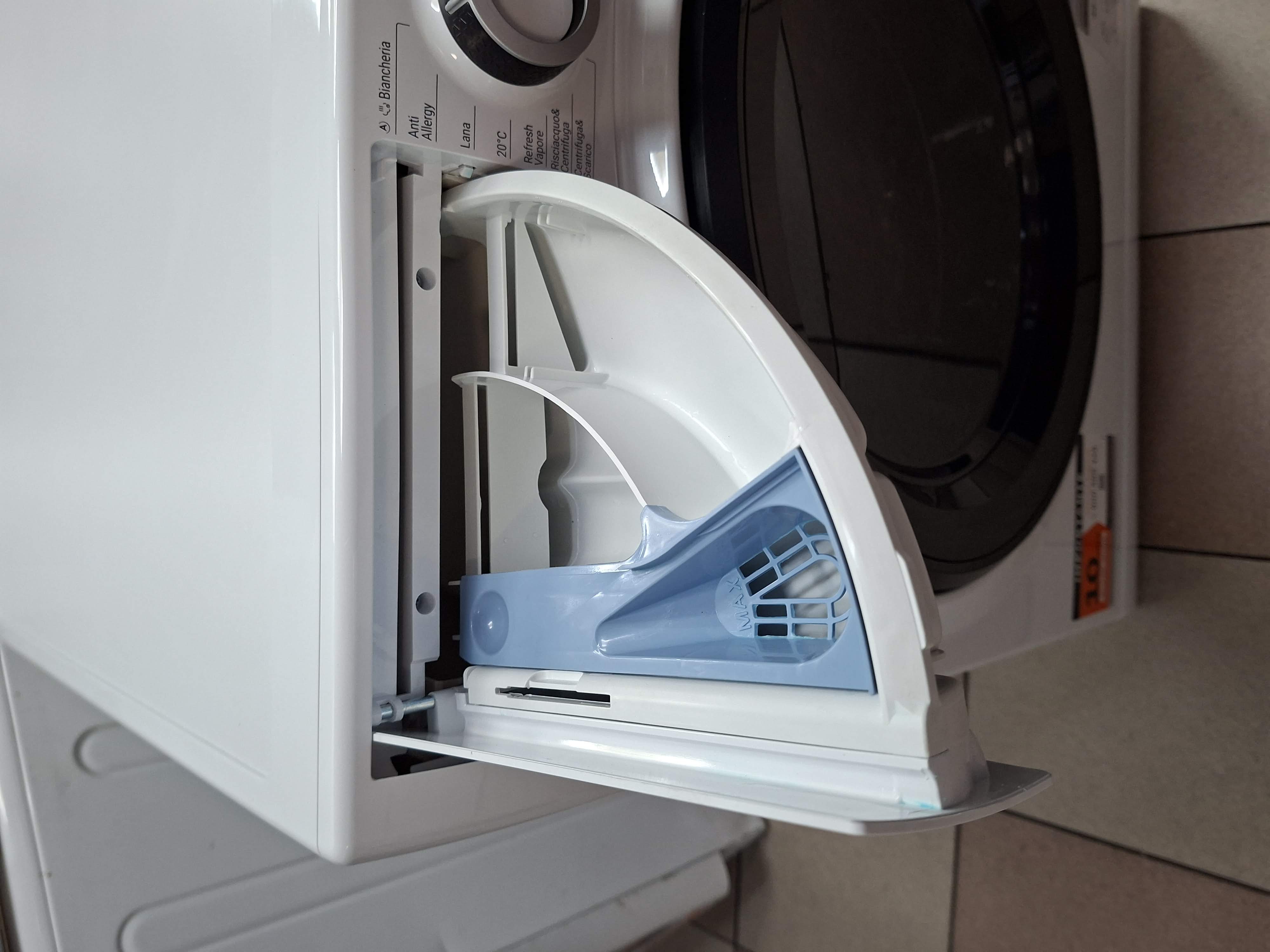 Veš mašina Hotpoint Ariston NBT 948 WM A IT , 9 kg.