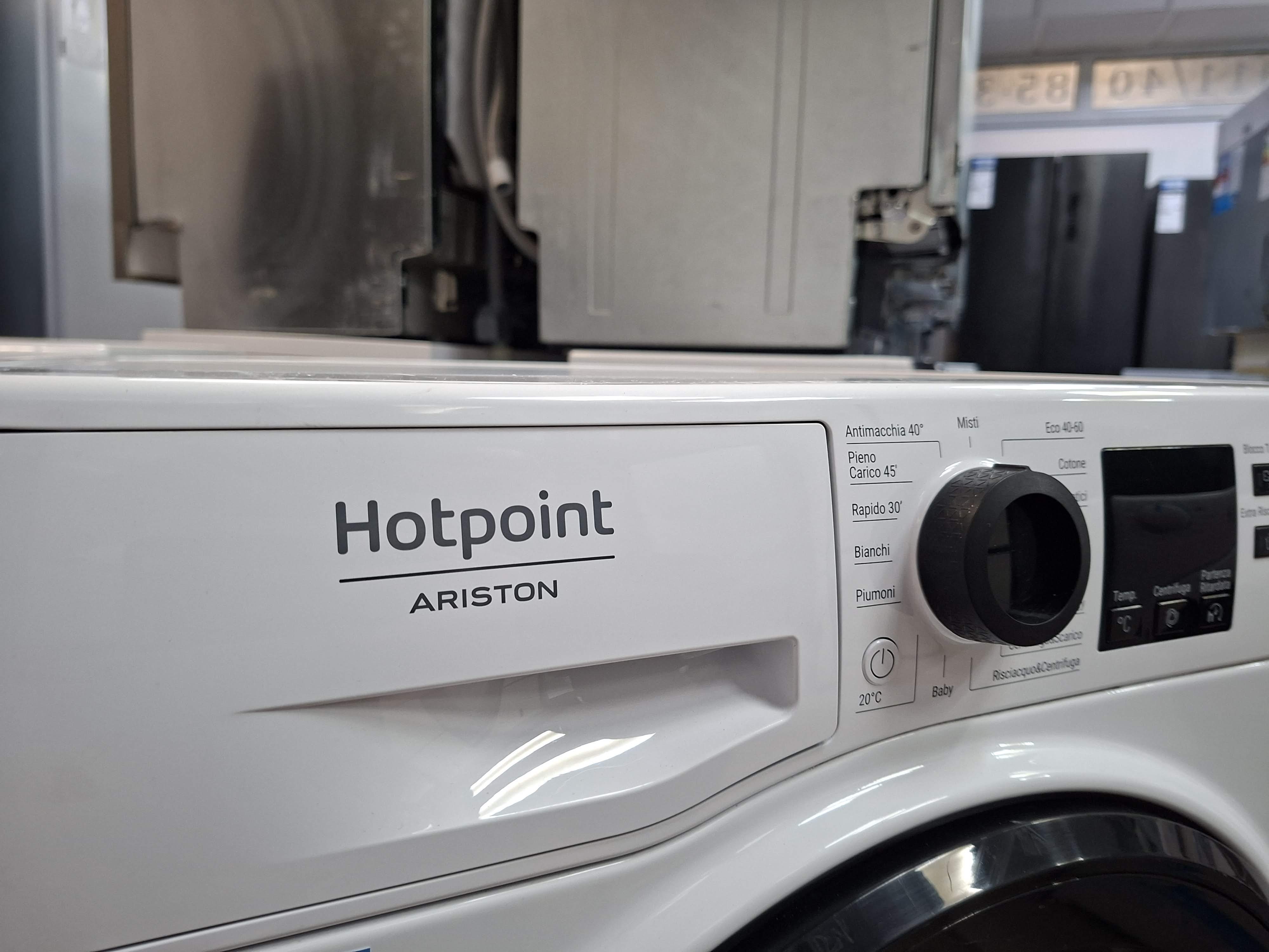 Ves masina Hotpoint Ariston NF 86WK IT , 8 kg.