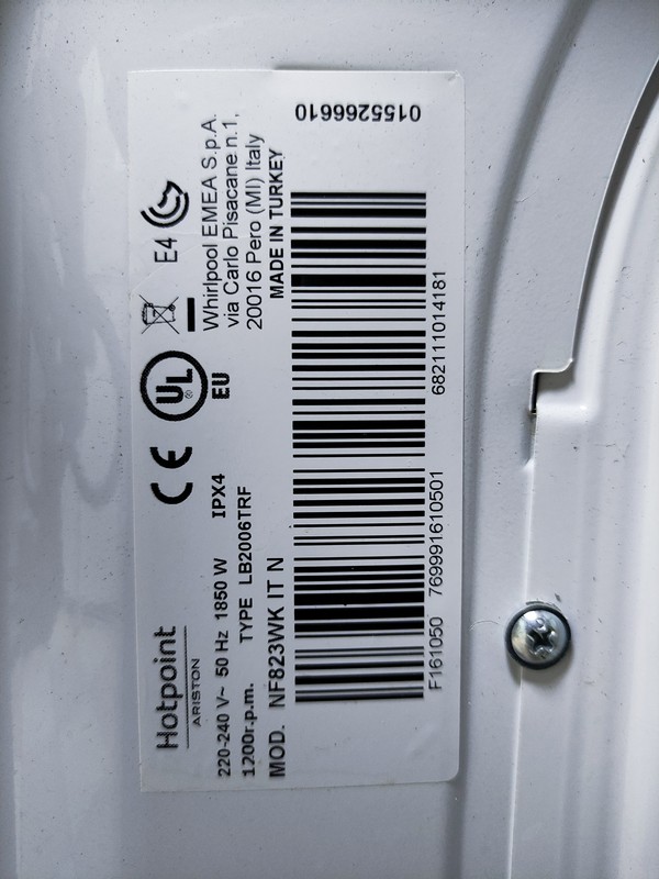 Veš mašina Hotpoint Ariston NF823WK IT N, 8 kg.