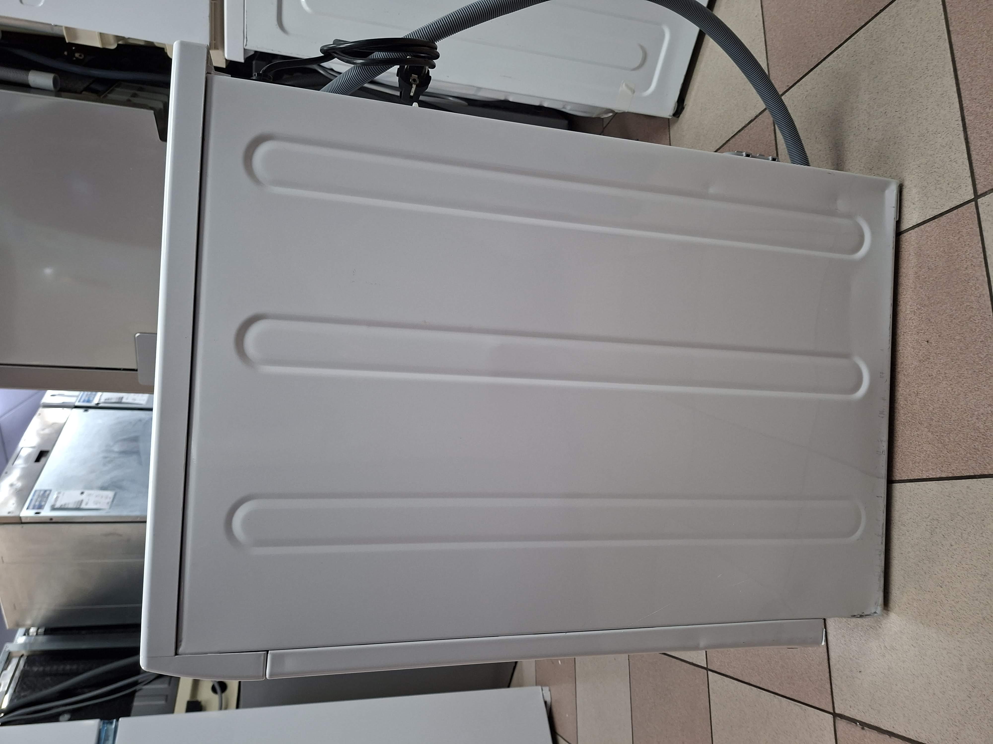 Ves masina Hotpoint Ariston NF86WK IT (2) , 8 kg.
