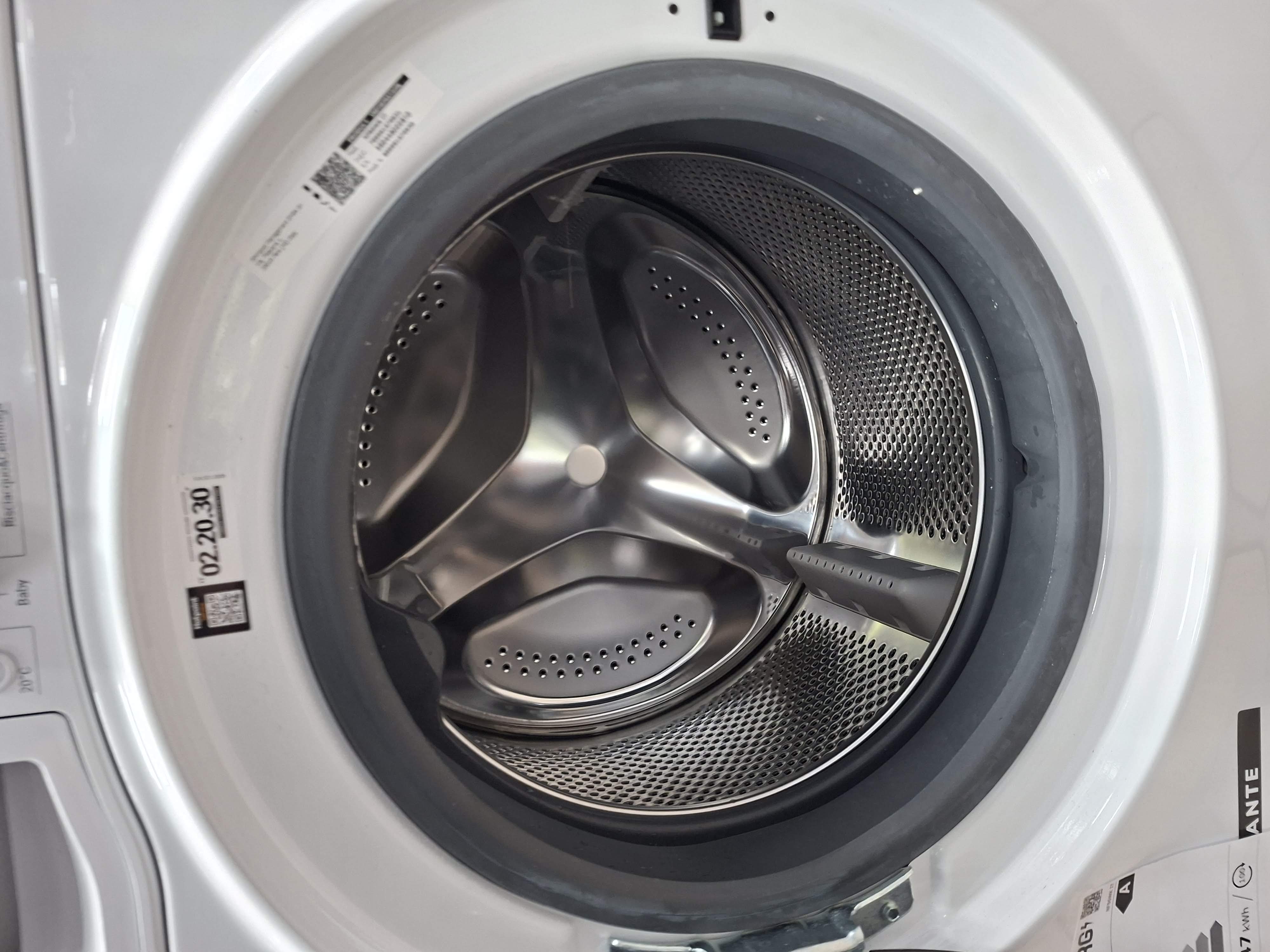 Ves masina Hotpoint Ariston NF86WK IT , 8 kg.