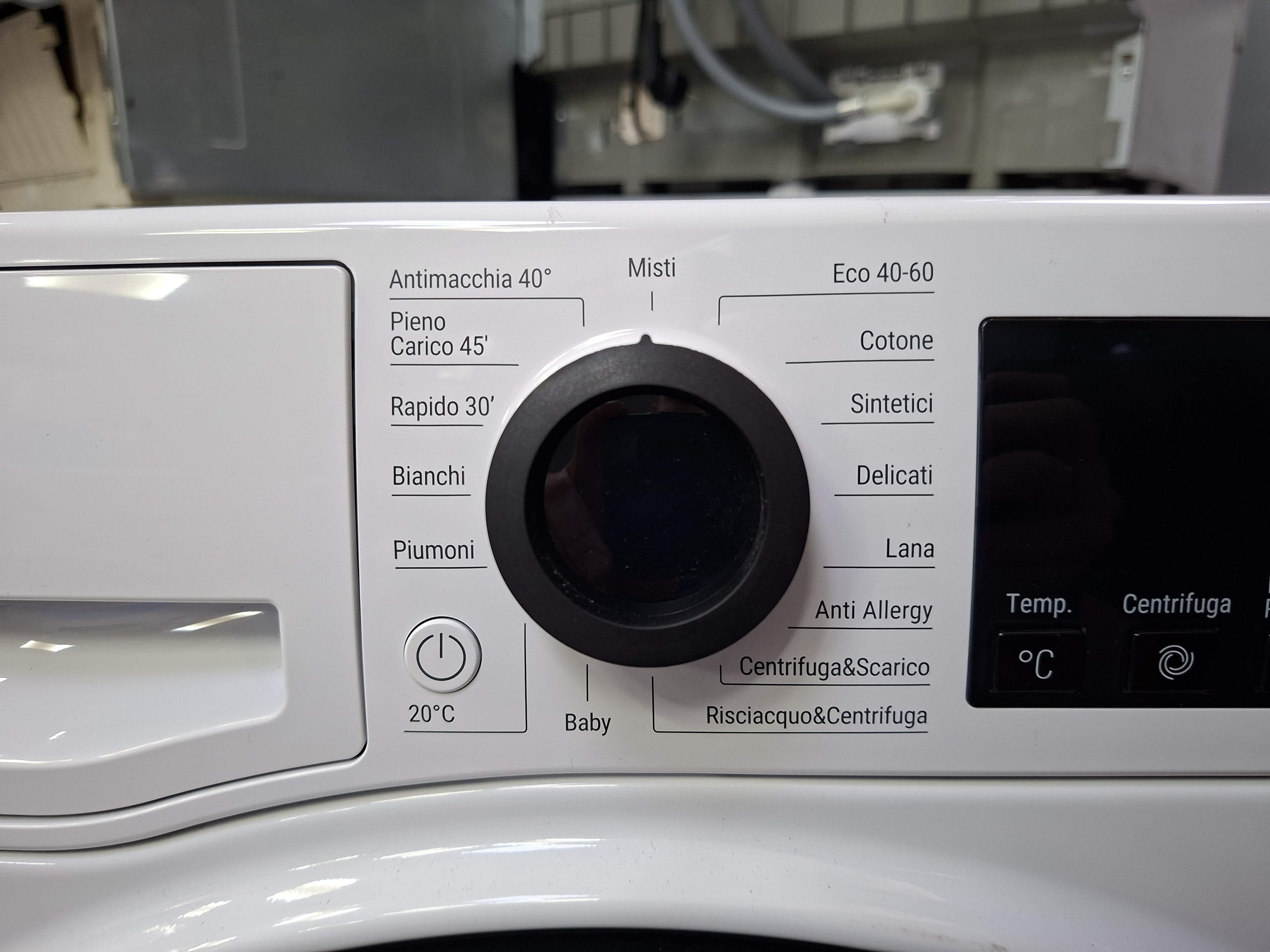 Ves masina Hotpoint Ariston NF86WK IT , 8 kg.