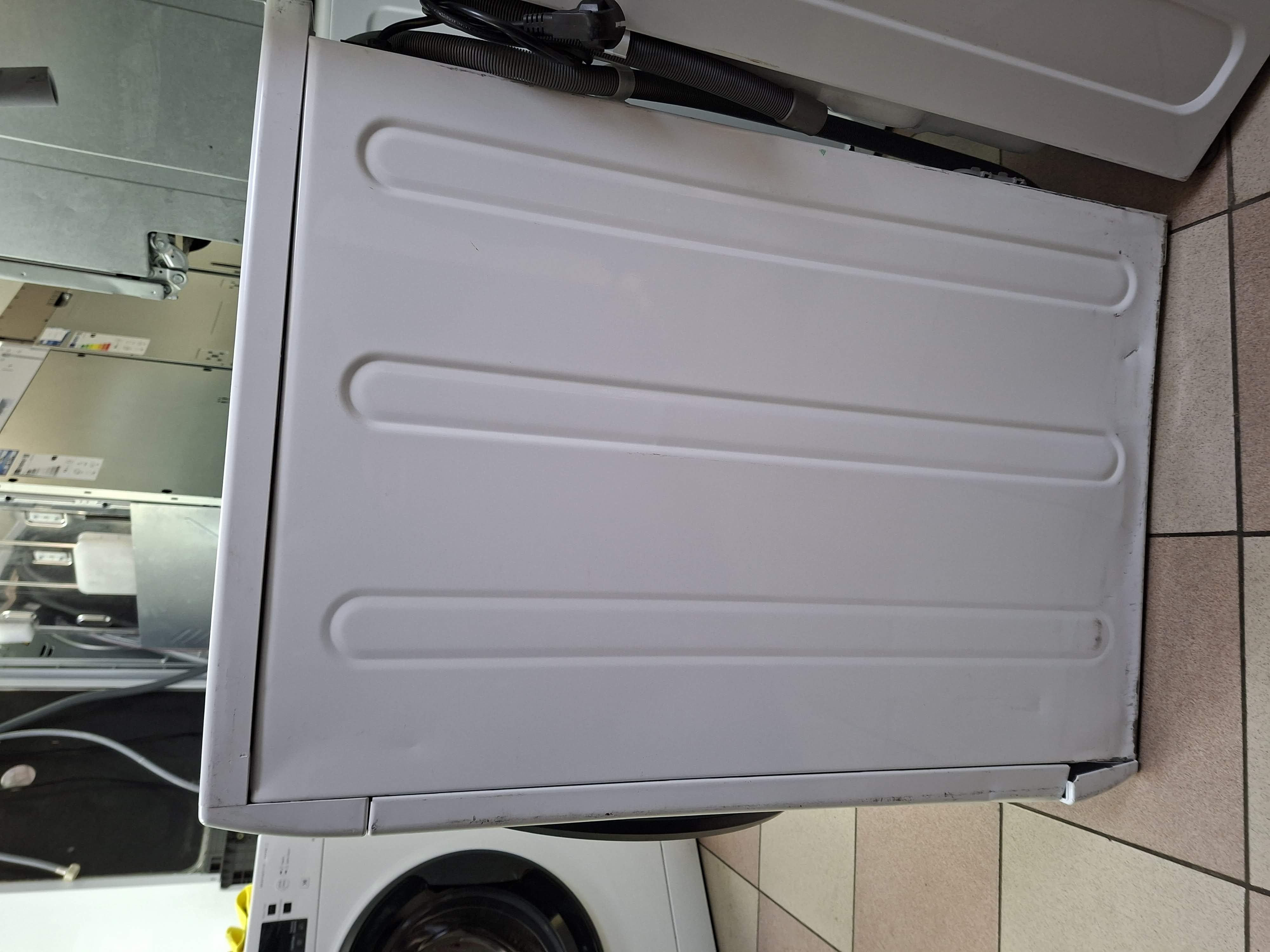 Ves masina Hotpoint Ariston NF86WK IT , 8 kg.