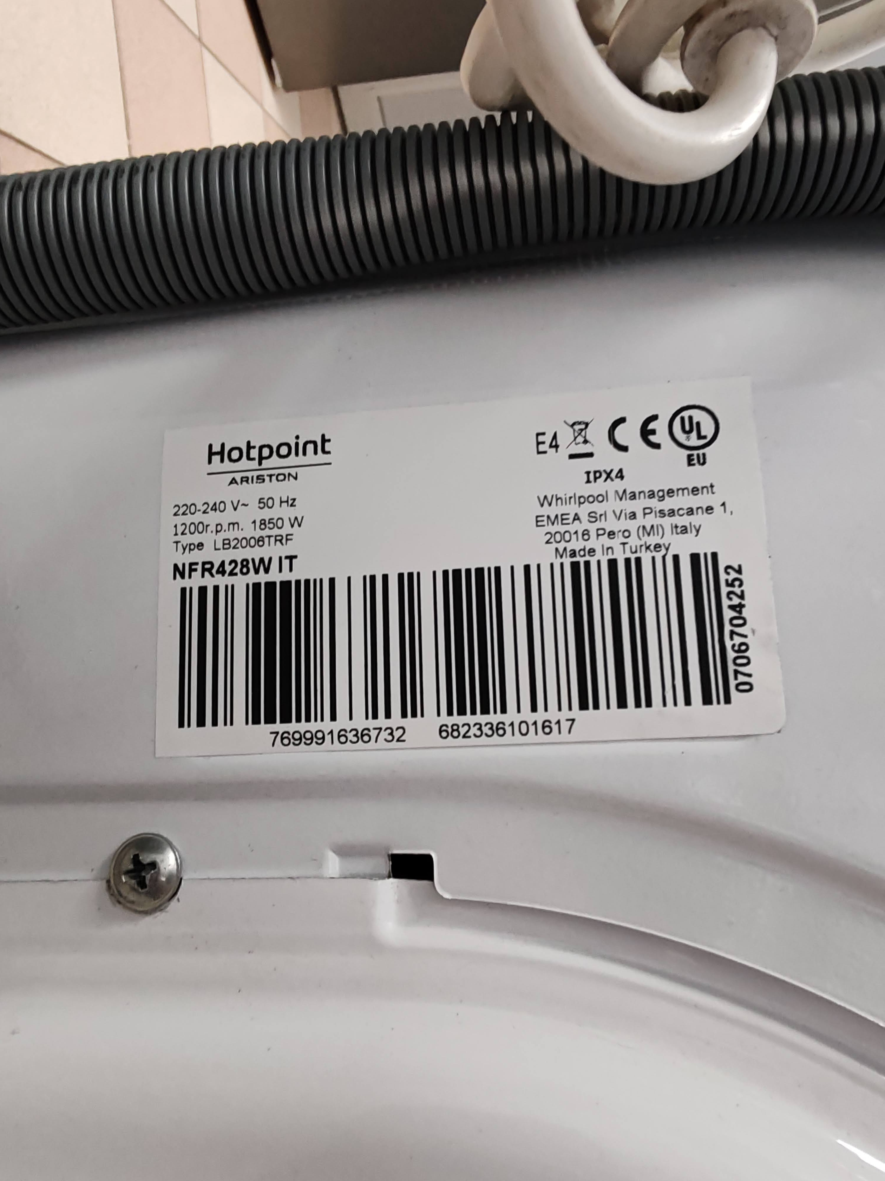 Veš mašina Hotpoint Ariston NFR 428W IT , 8kg