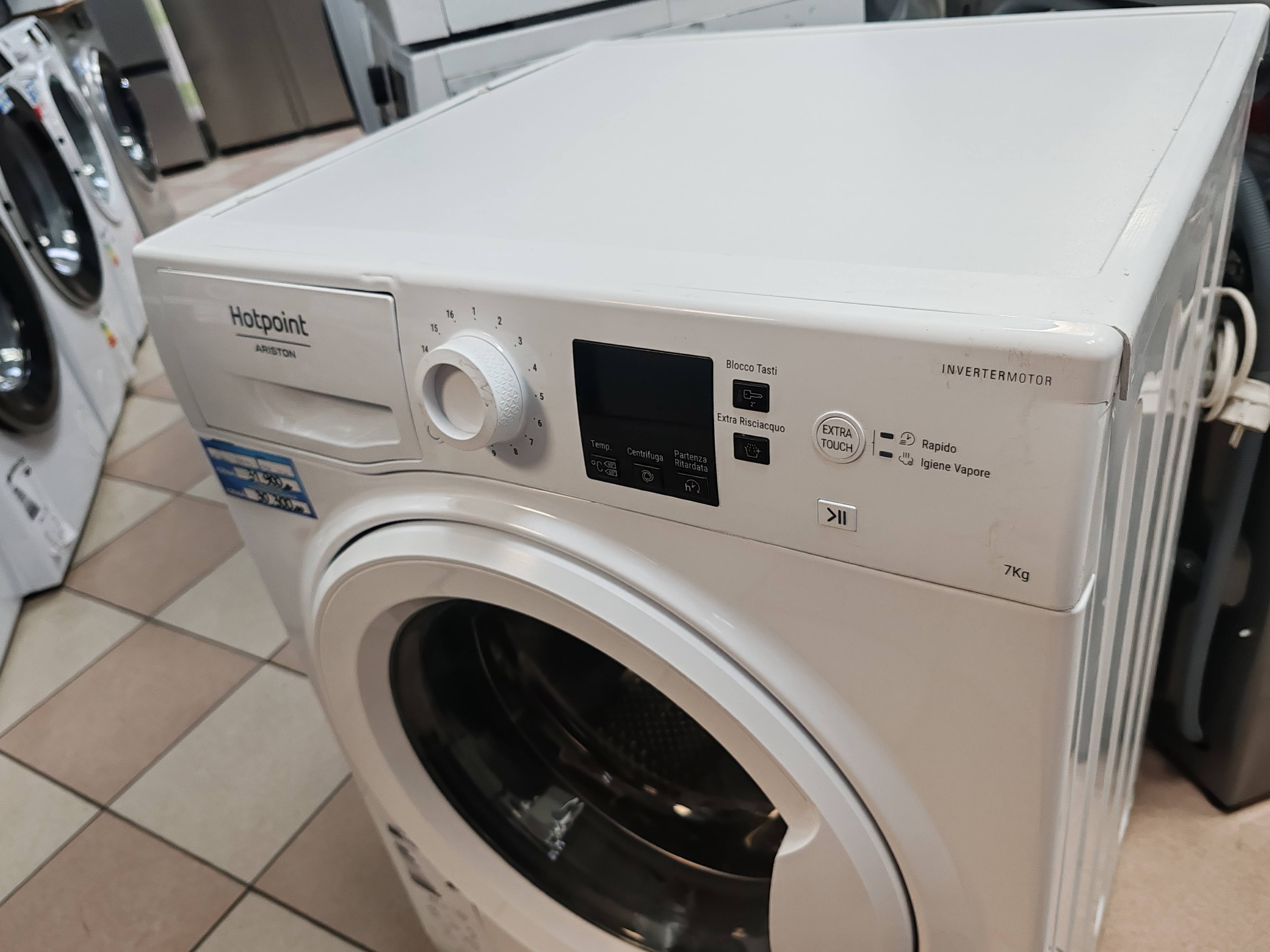 Veš mašina Hotpoint Ariston NFR 428W IT , 8kg