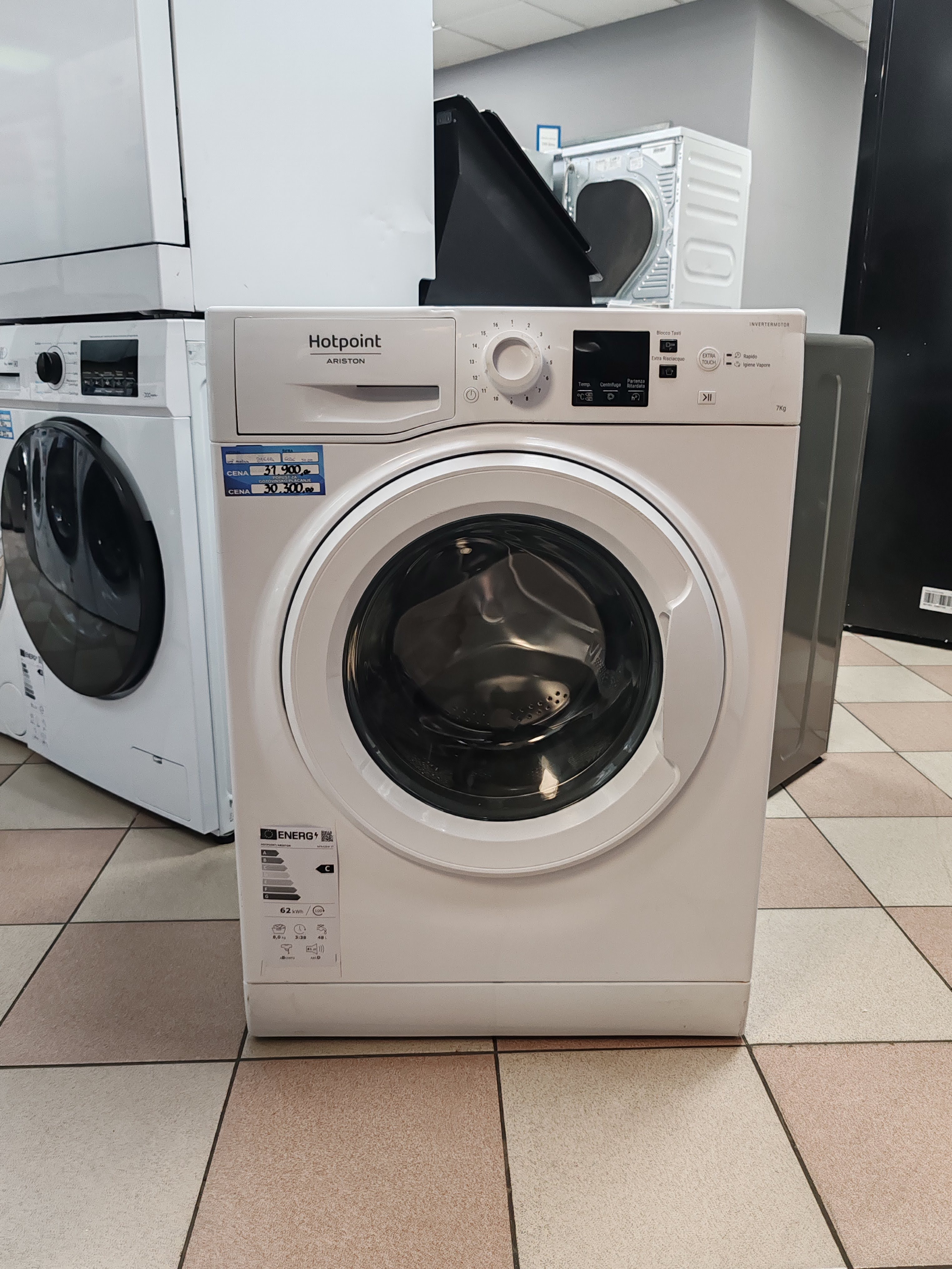 Veš mašina Hotpoint Ariston NFR 428W IT , 8kg