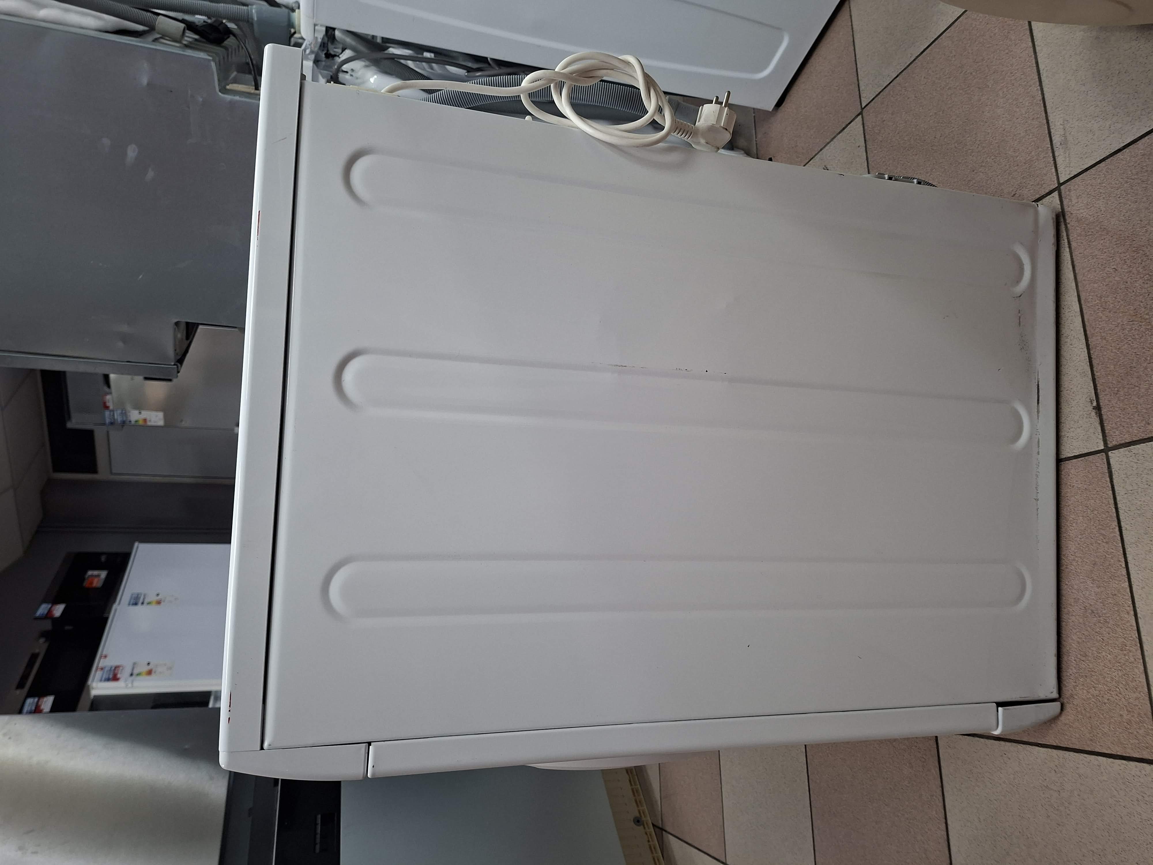 Veš mašina Hotpoint Ariston NFR79W IT , 9kg