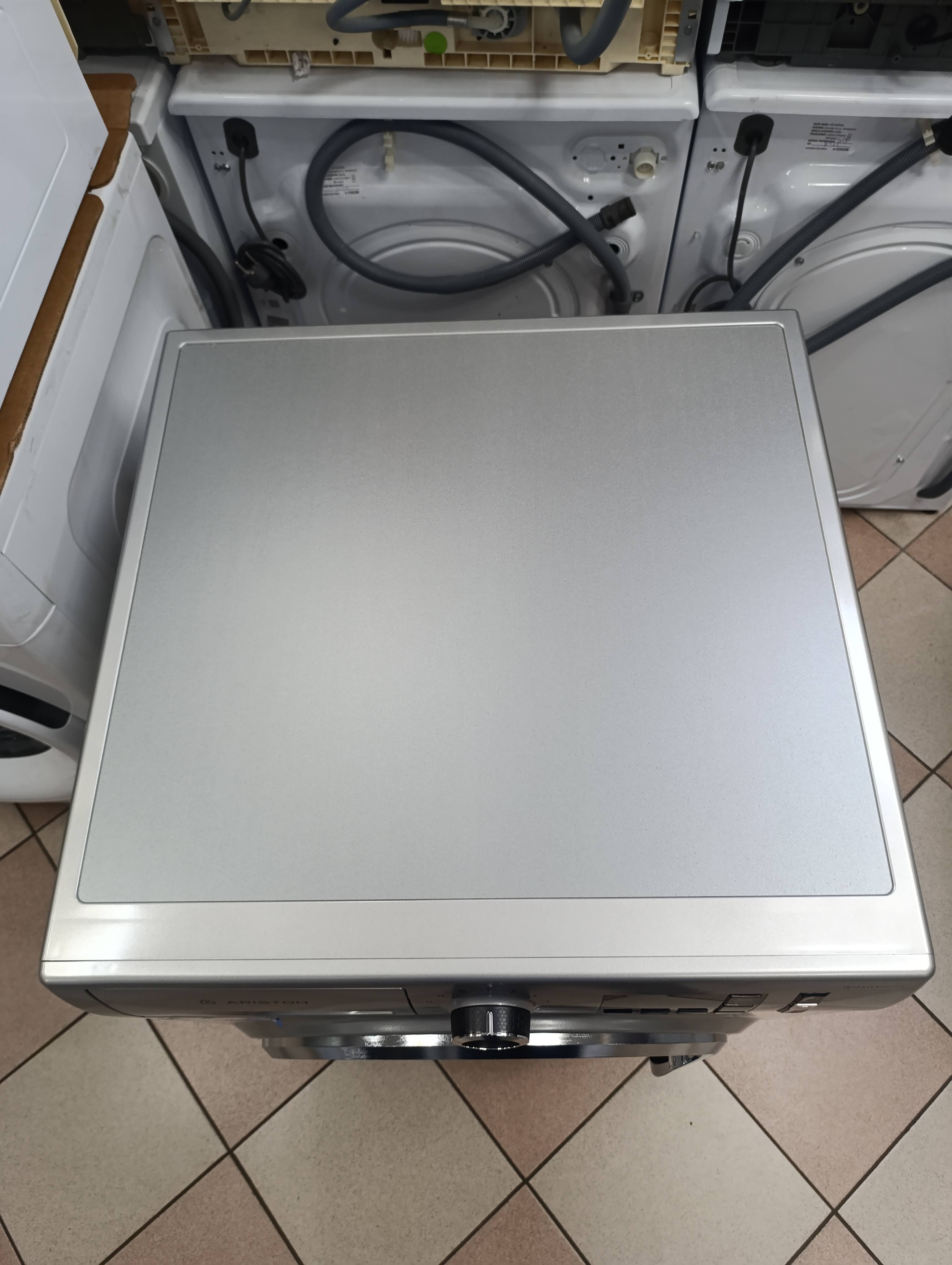 Veš mašina Hotpoint Ariston NLM11 946 SC A GCC , 9 kg.