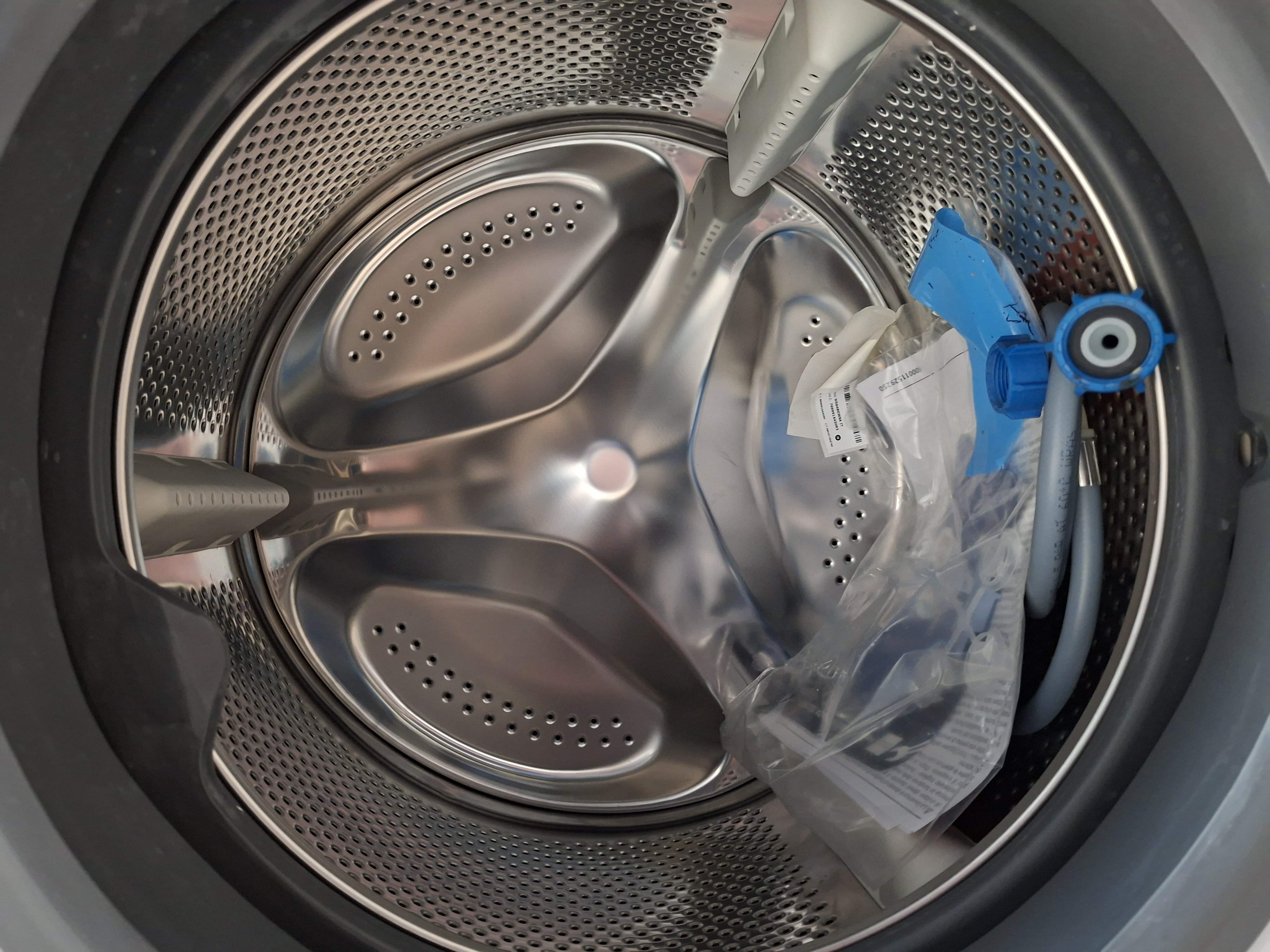 Veš mašina Hotpoint Ariston NR648GWSA IT, 8kg