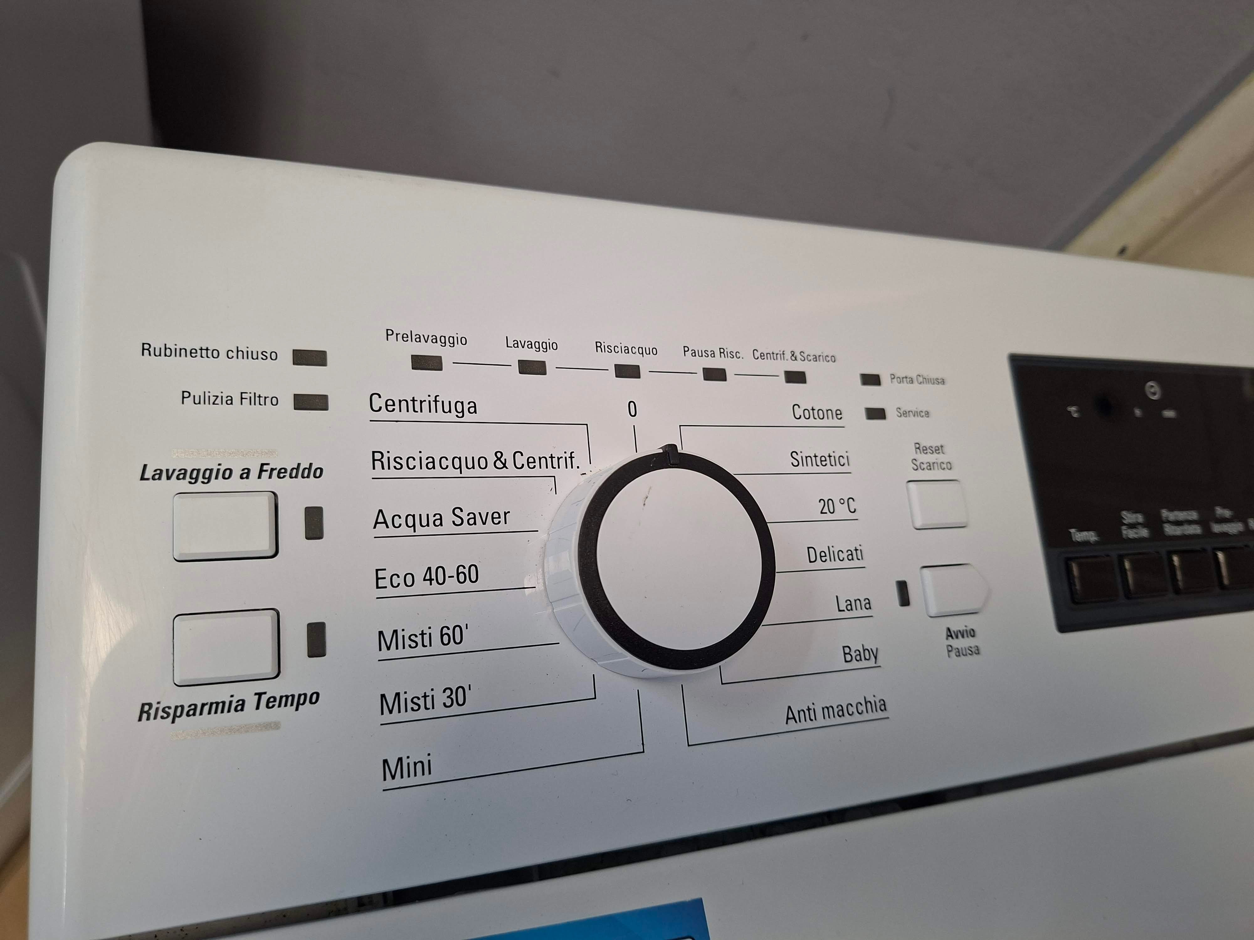 Veš mašina Hotpoint Ariston WMTG 725B IT, 7 kg