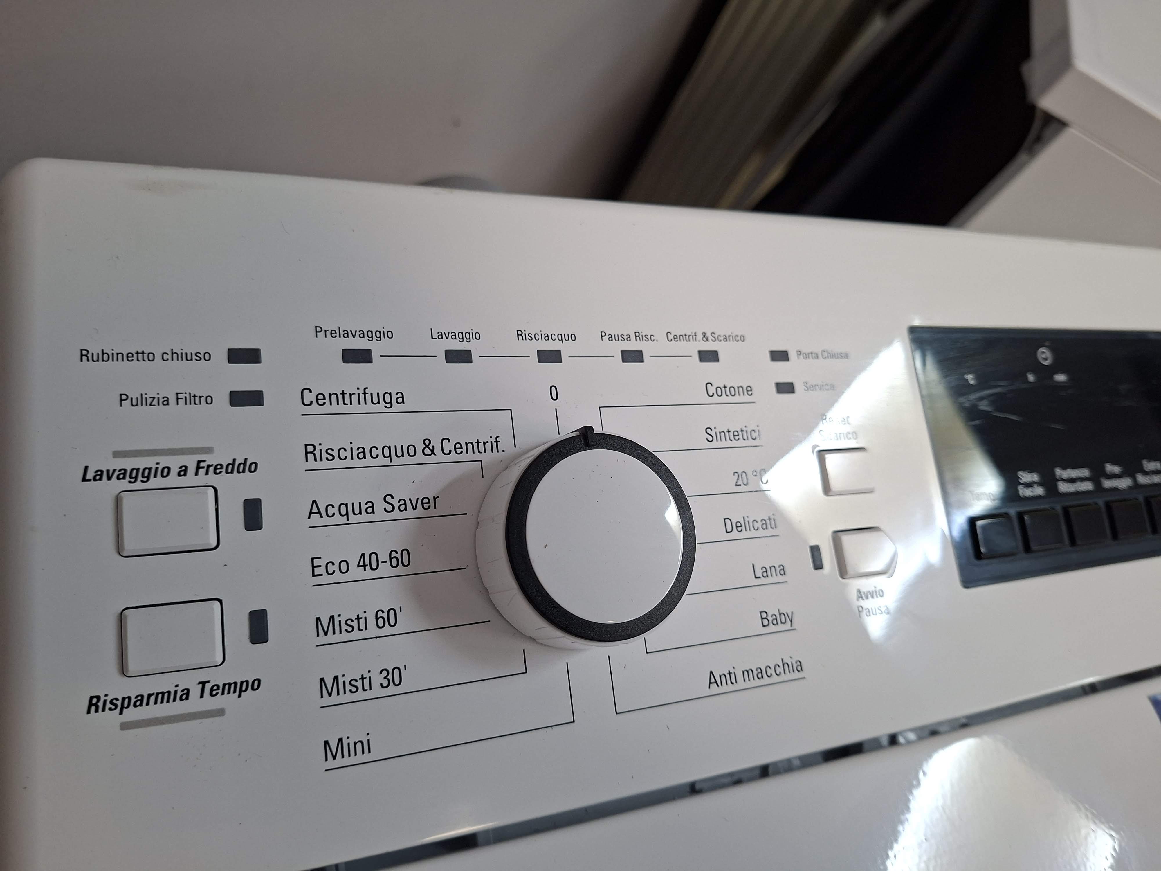 Veš mašina Hotpoint Ariston WMTG 725B IT, 7 kg