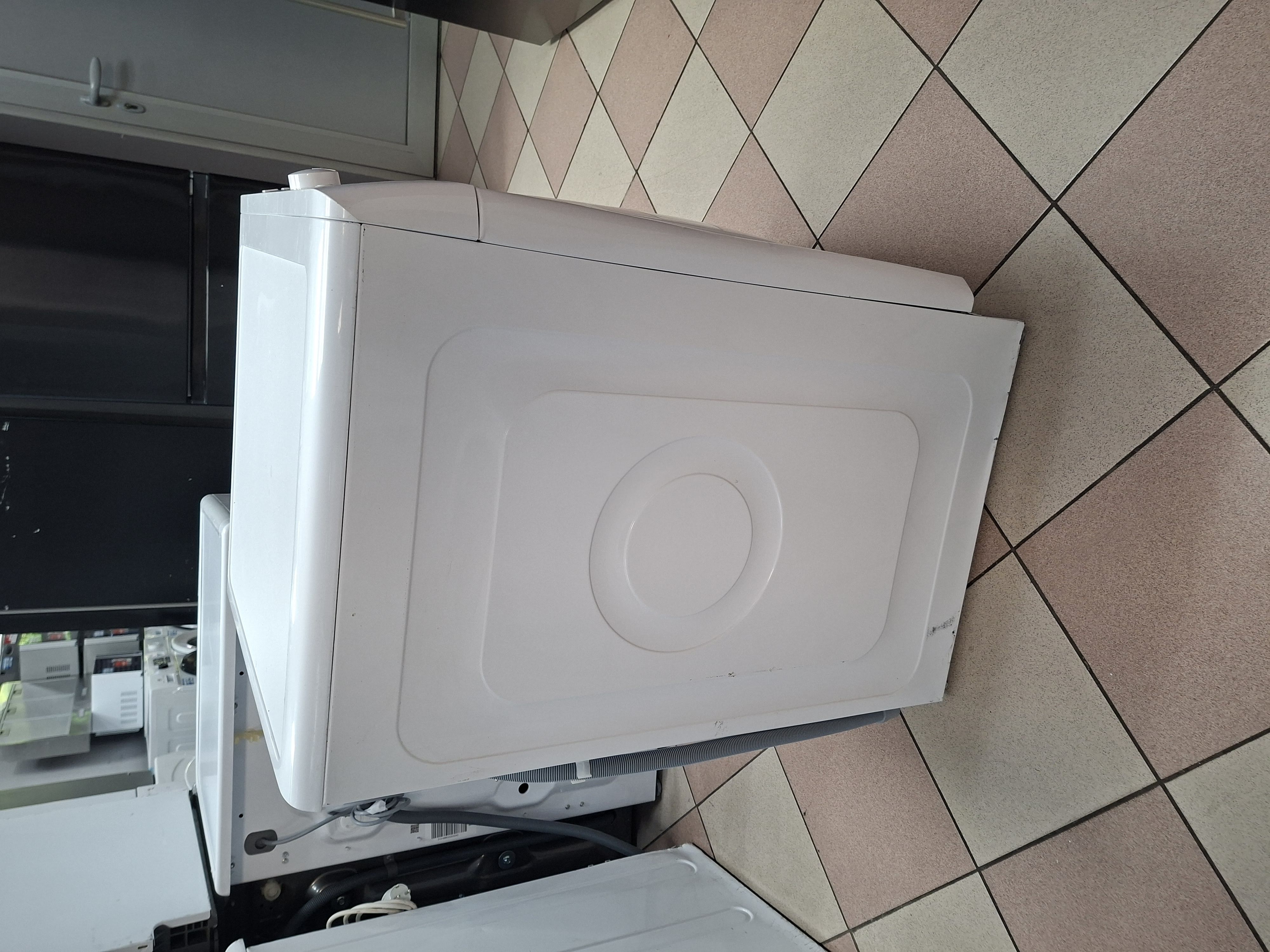 Veš mašina Indesit BWA 81496X WV IT , 8 kg.