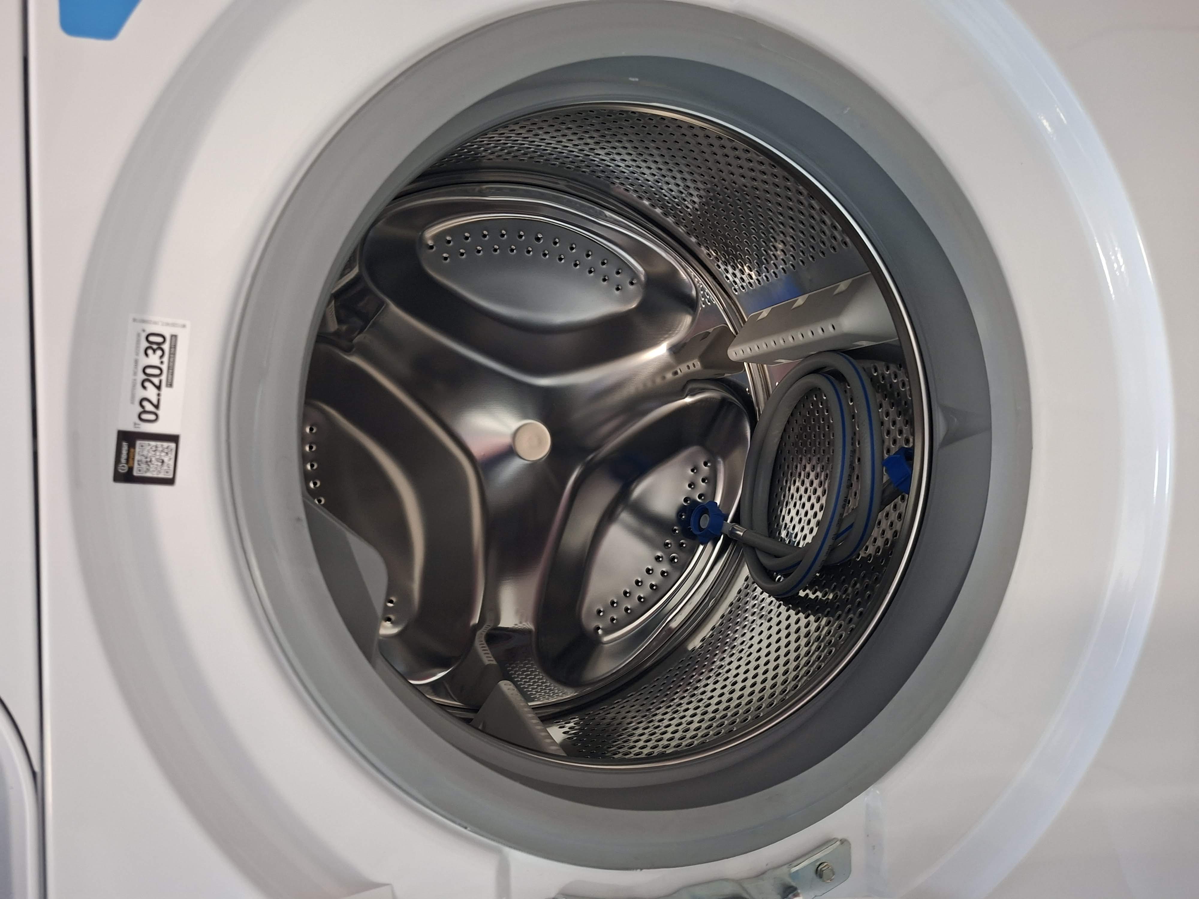 Veš mašina Indesit BWA 81496X WV IT , 8 kg.