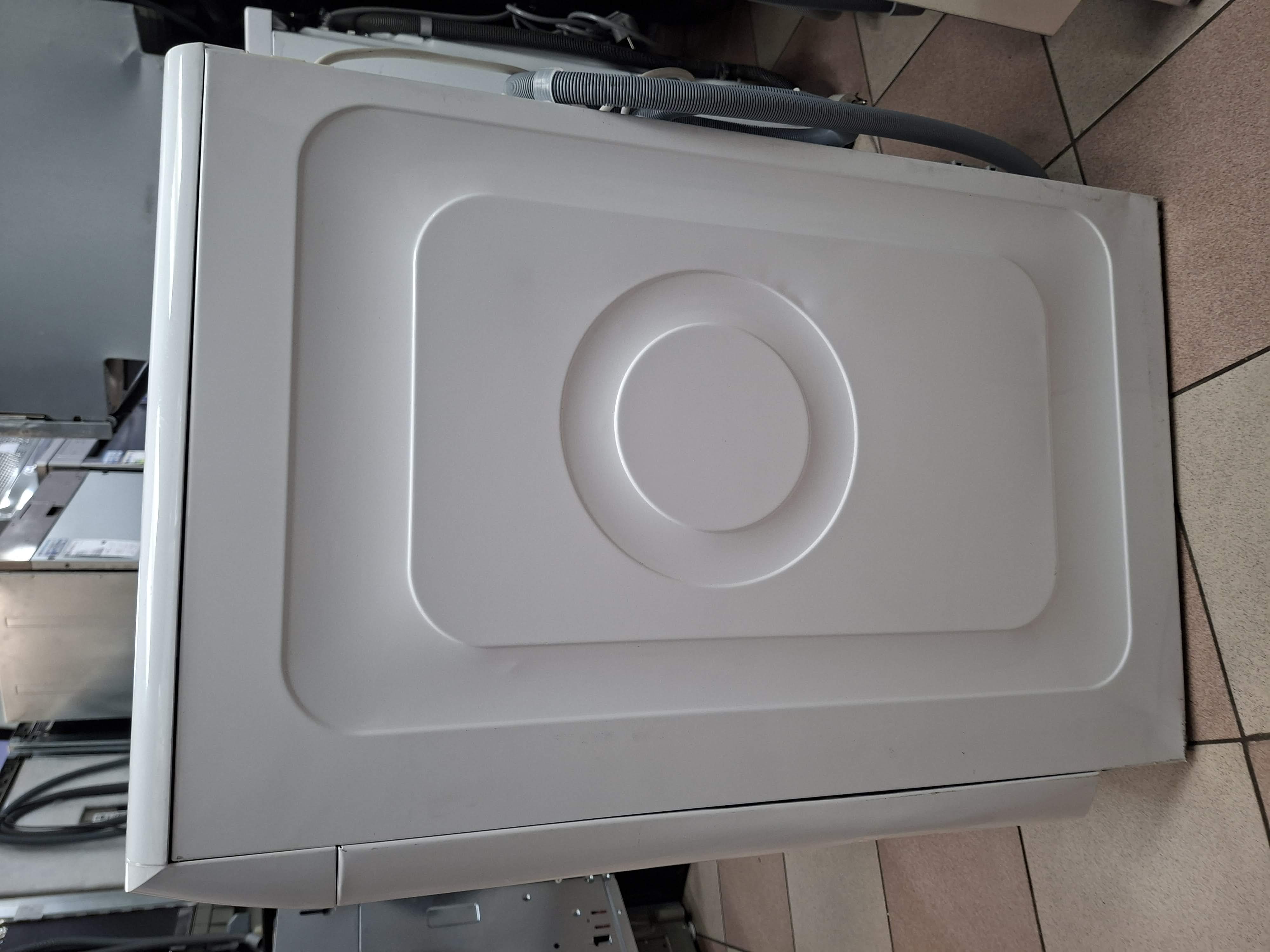 Veš mašina Indesit BWA 81496X WV IT , 8 kg.