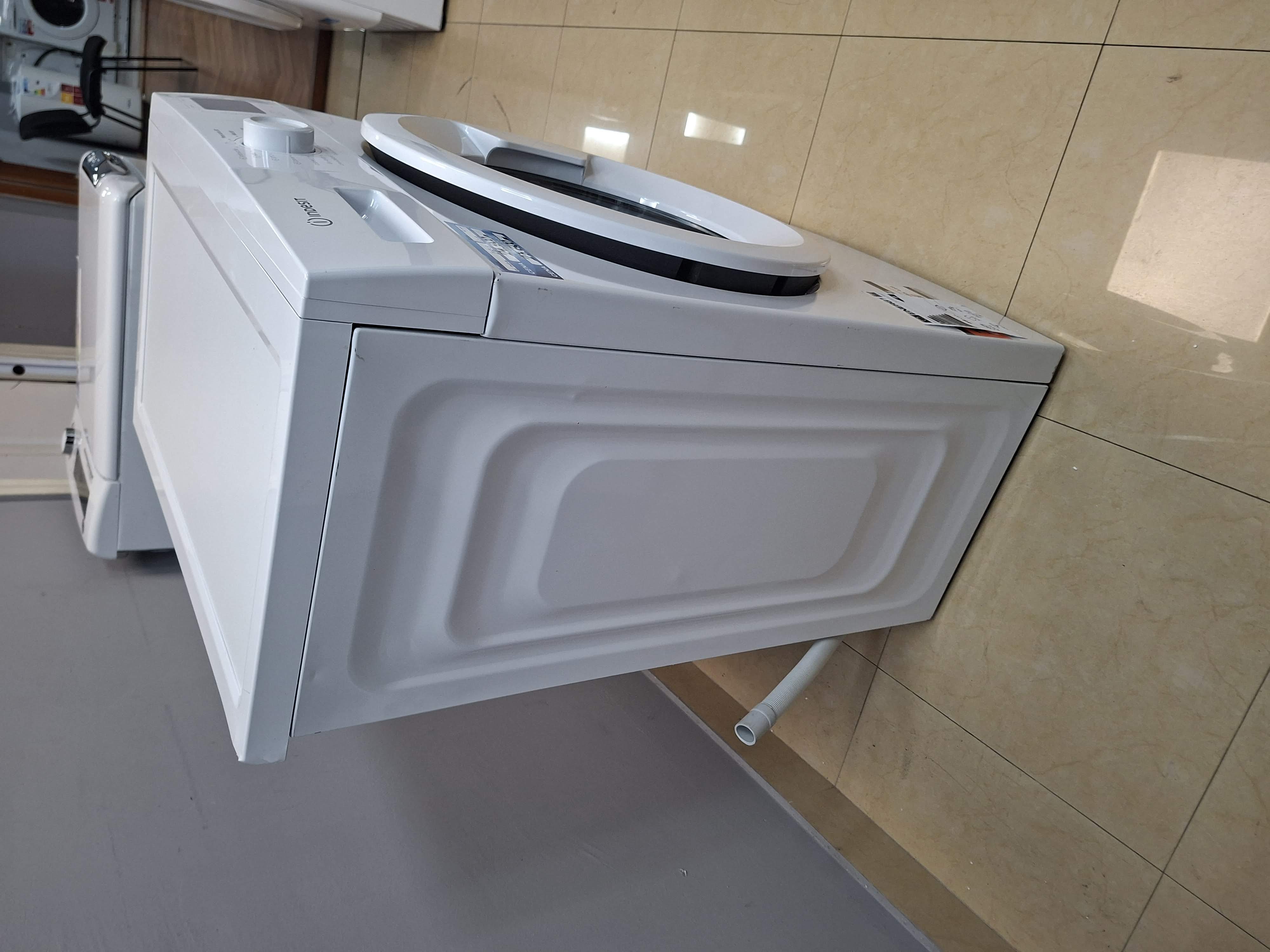 Veš mašina Indesit IM 640 MY TIME IT , 6 kg.