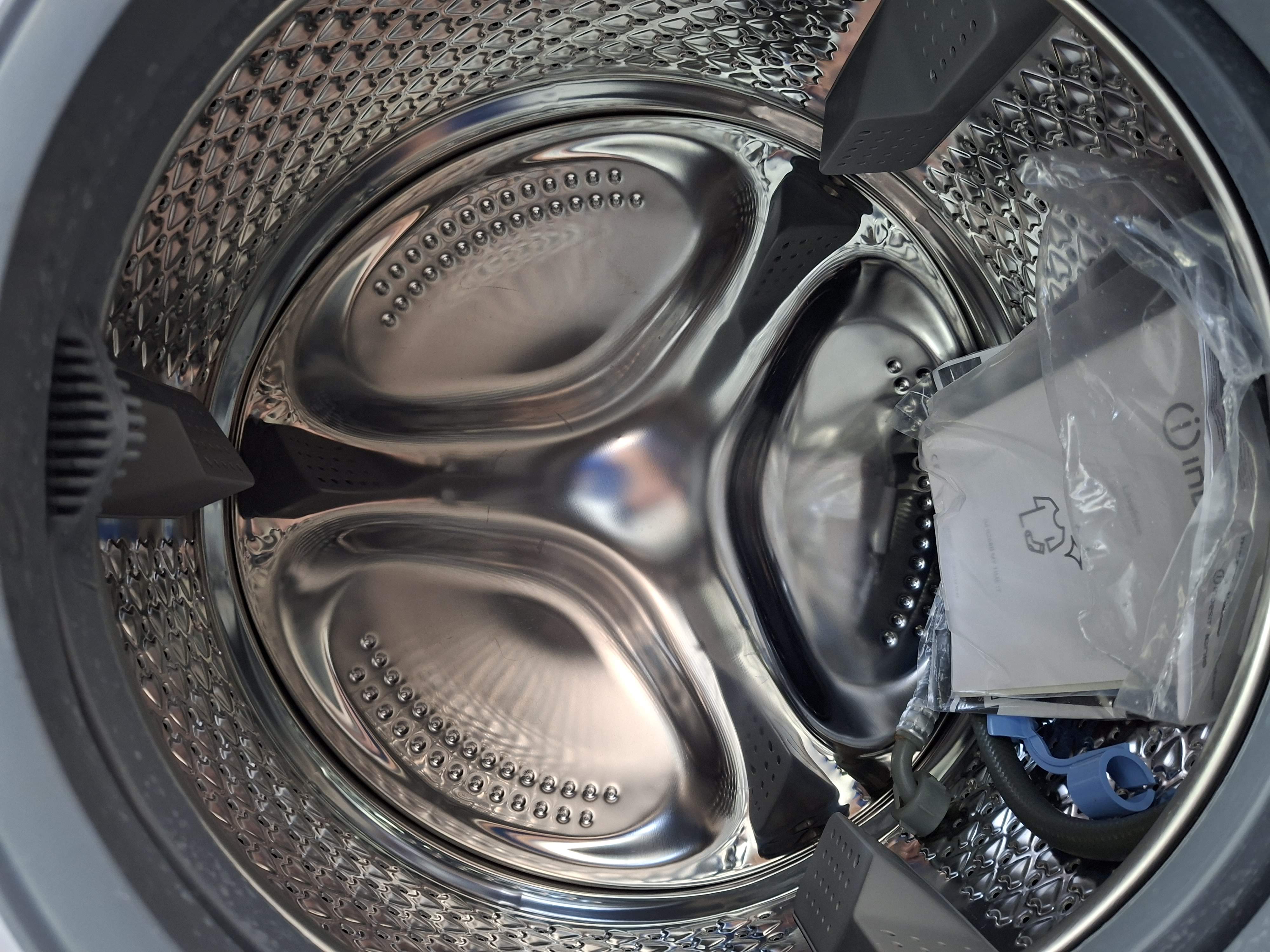 Veš mašina Indesit IM R268B MY TIME IT , 8 kg