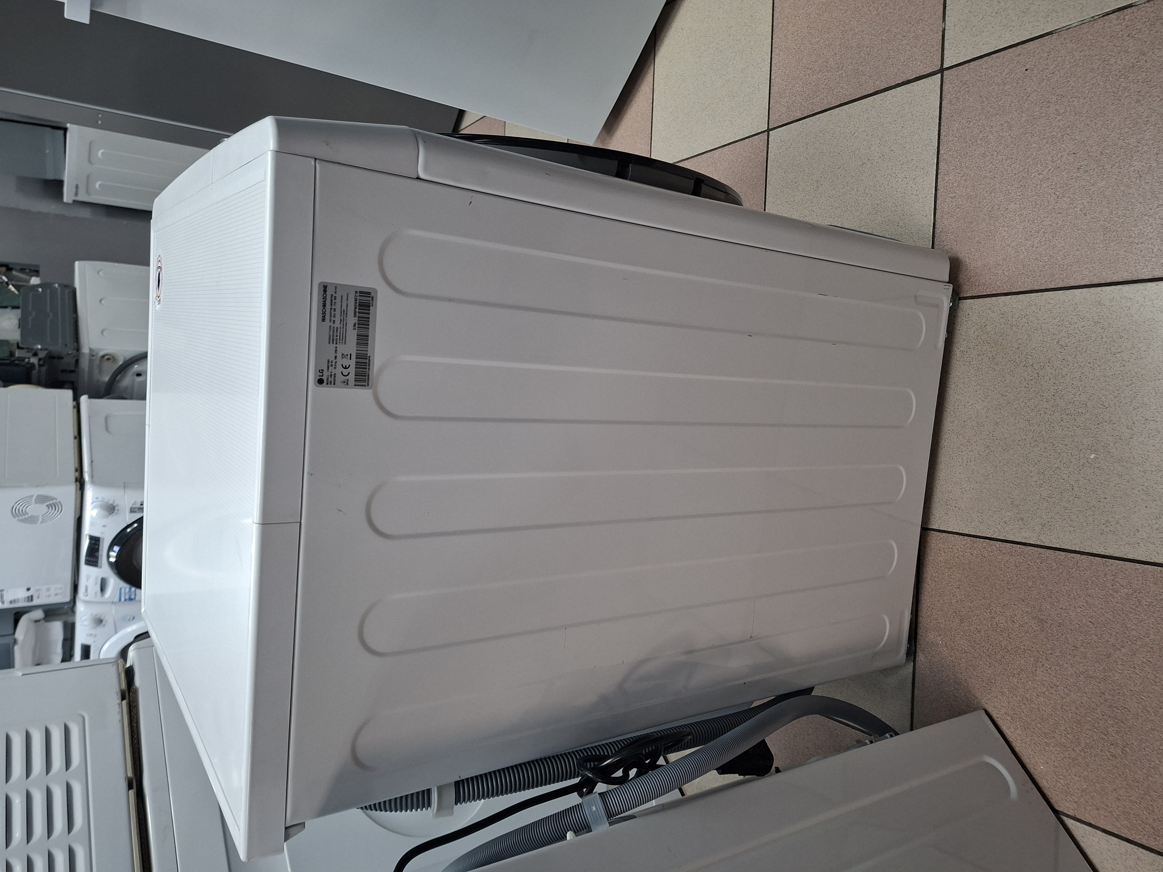 Veš mašina LG F4WR700Y , 10 kg