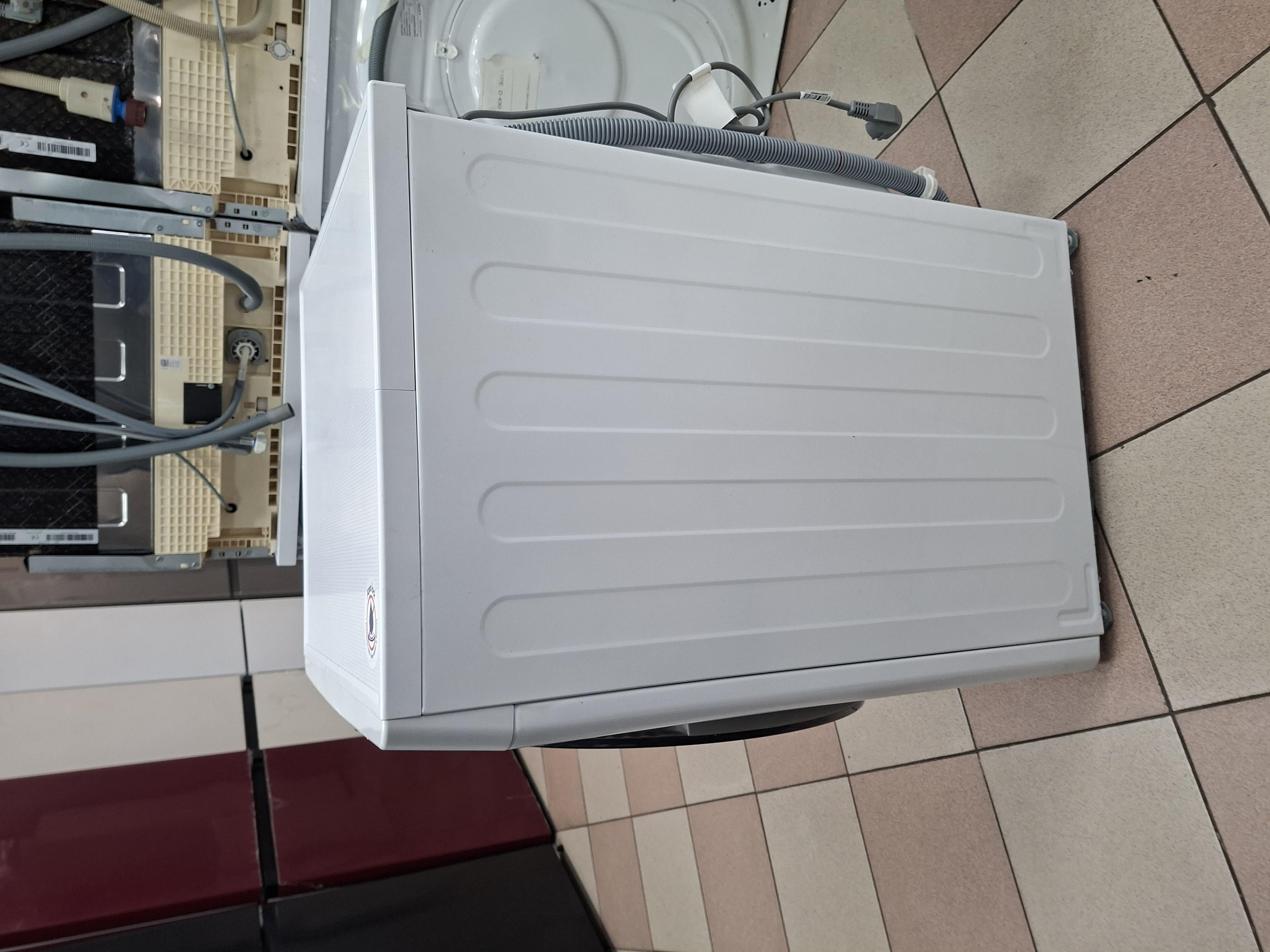 Veš mašina LG F4WR700Y , 10 kg