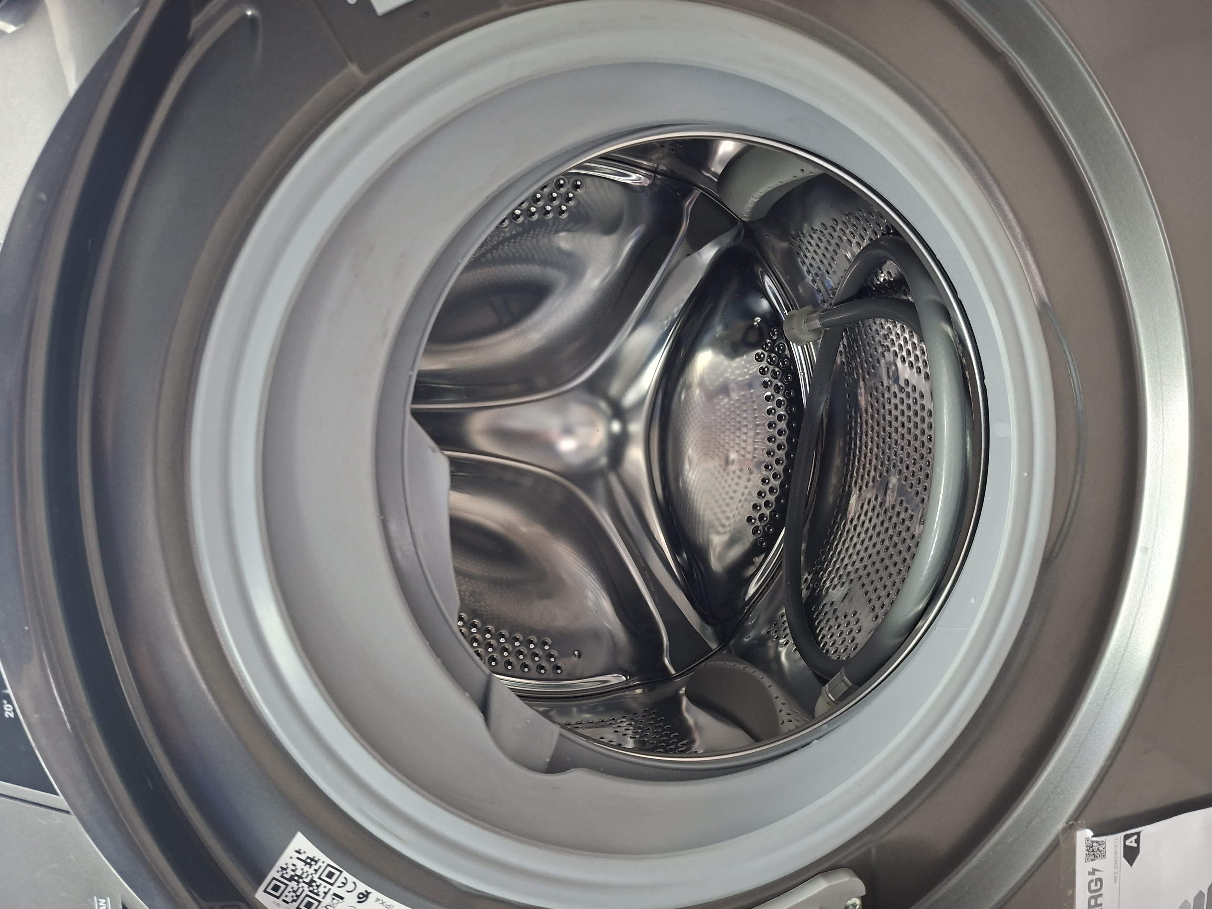 Ves masina WashPass by Haier HRZ 296DBCR/1-S , 9 kg.